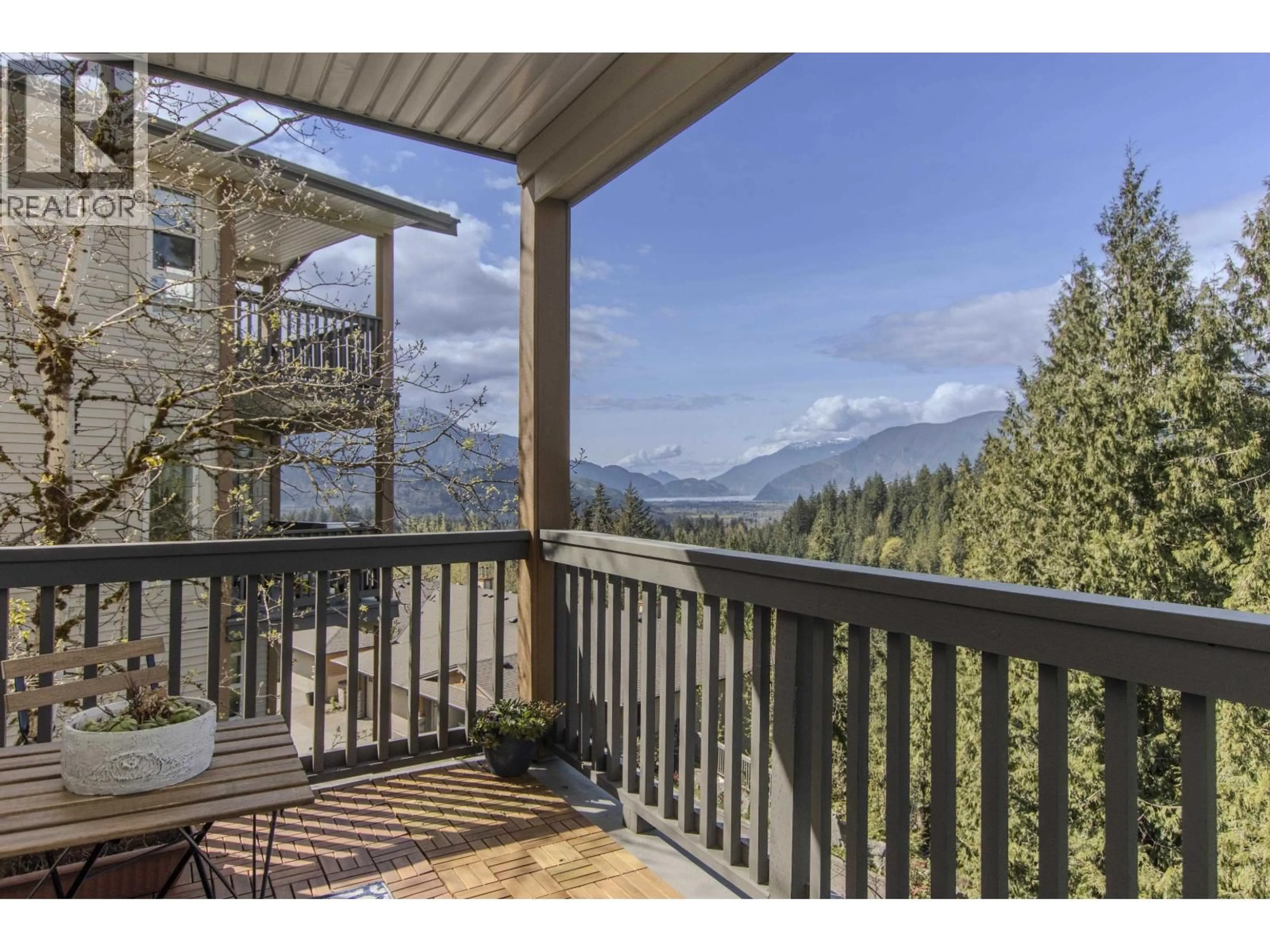 Balcony in the apartment, mountain view for 17 - 1026 GLACIER VIEW DRIVE, Squamish British Columbia V8B0G1