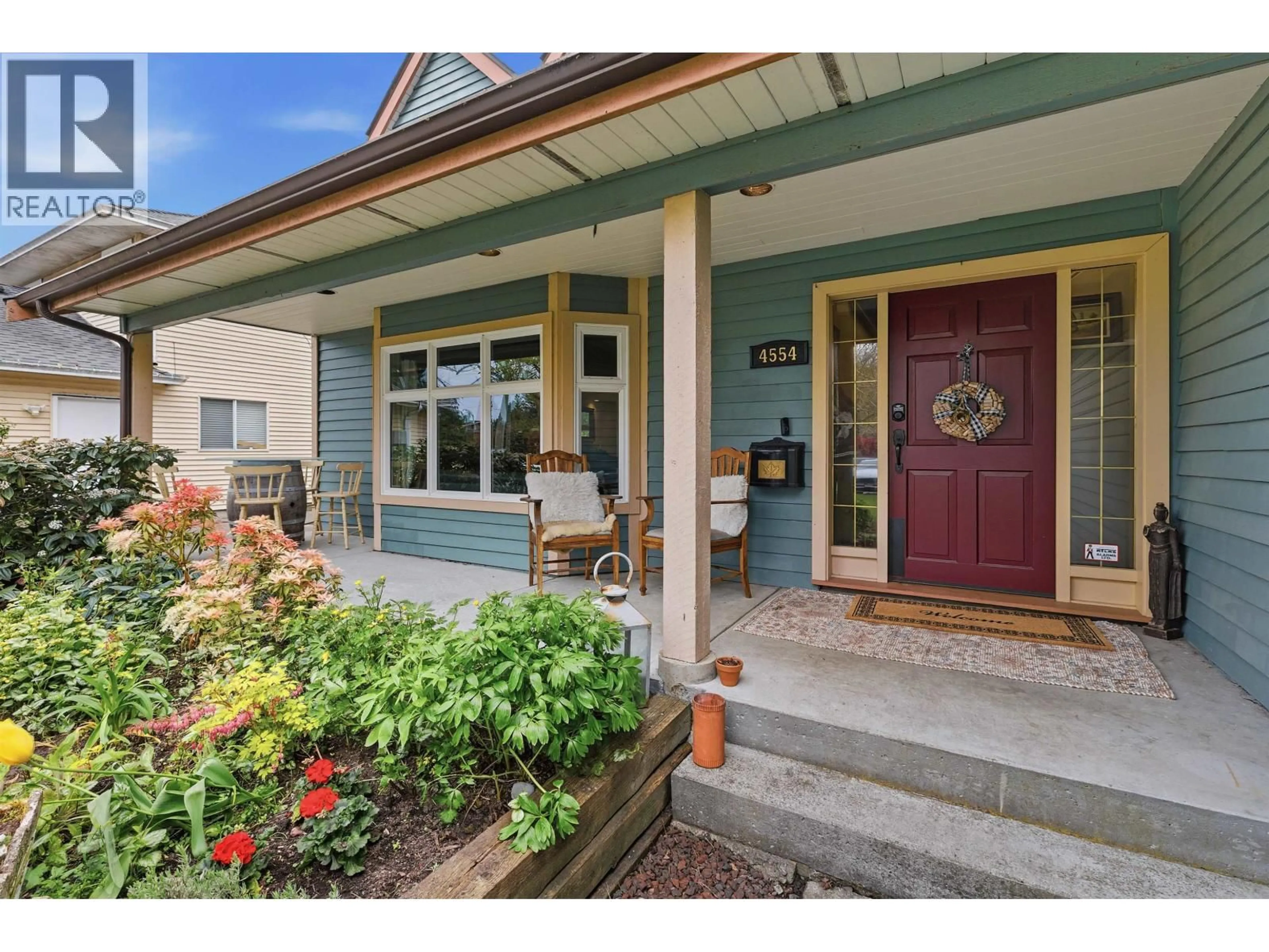 Indoor entryway for 4554 48B STREET, Ladner British Columbia V4K2R8