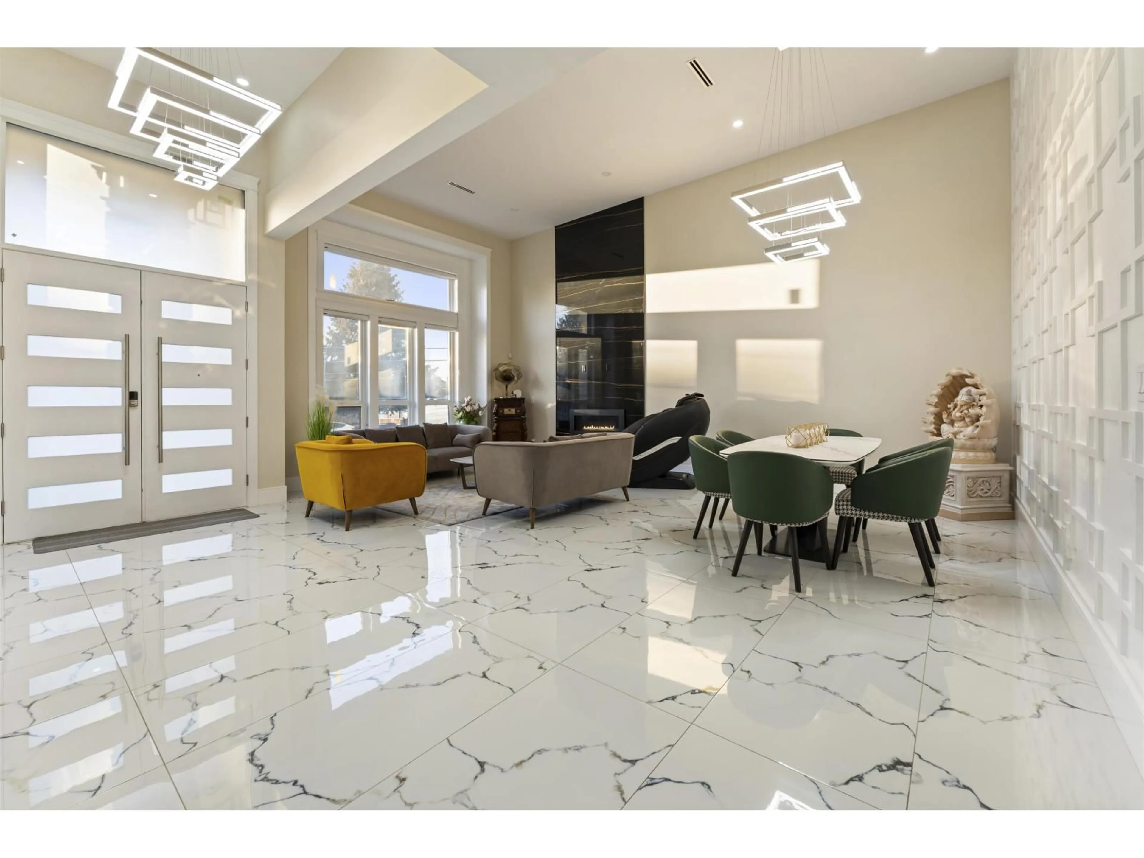 Lobby for 8020 114 STREET, Delta British Columbia V4C5H6