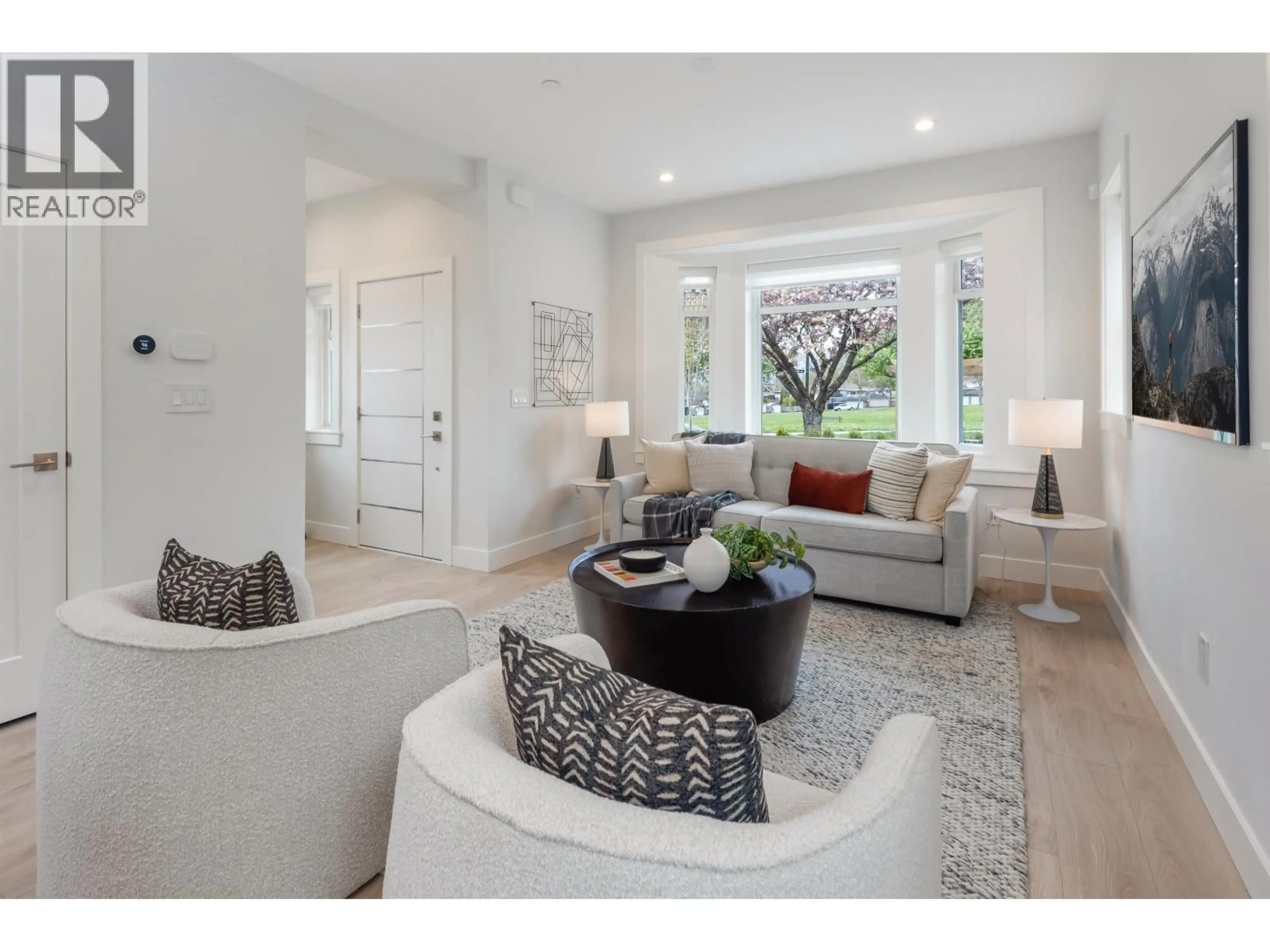 Living room with furniture, unknown for 2316 BROCK STREET, Vancouver British Columbia V5N2Z7