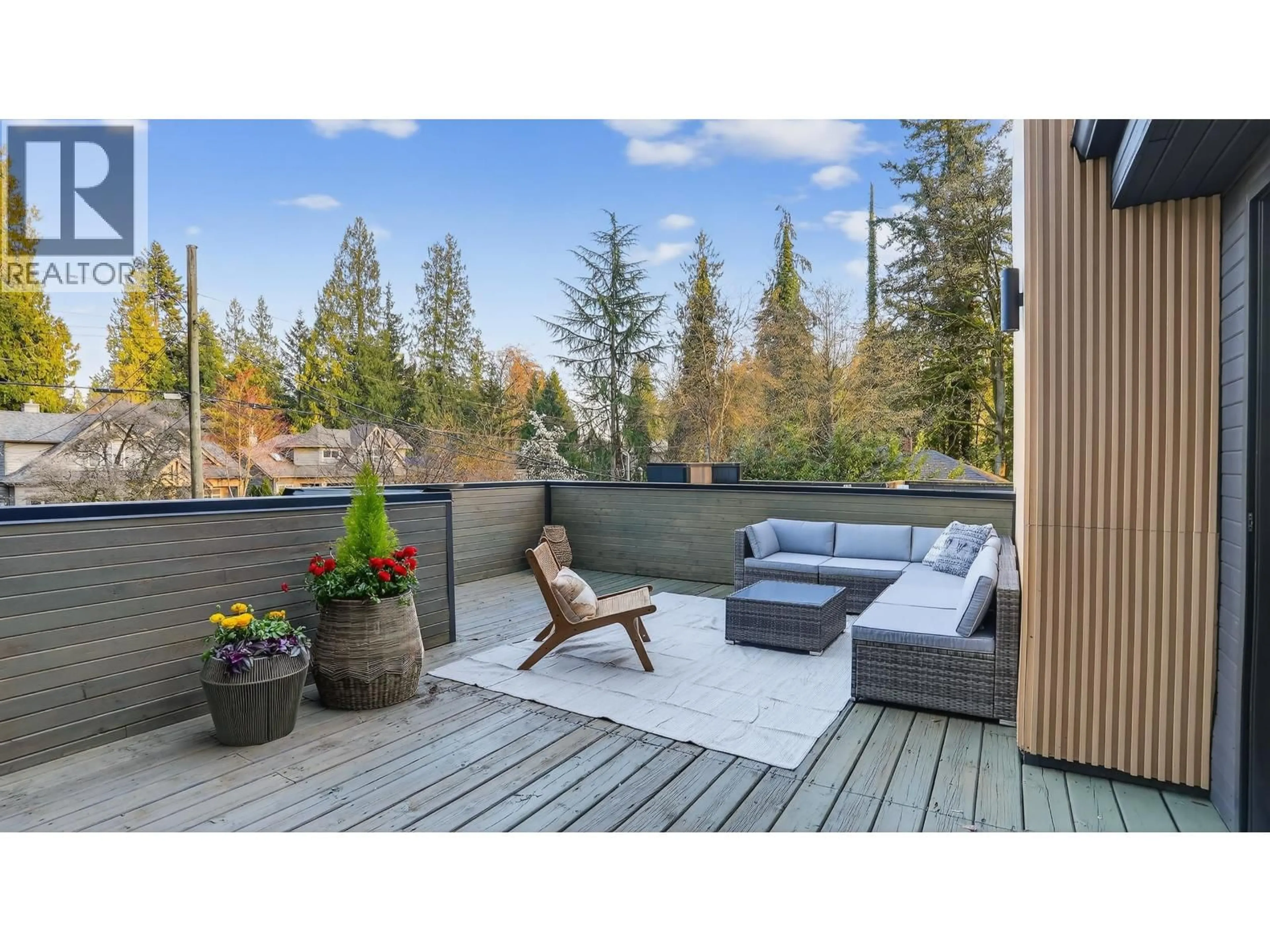Patio, unknown for 2221 BOWSER AVENUE, North Vancouver British Columbia V7P2Z1