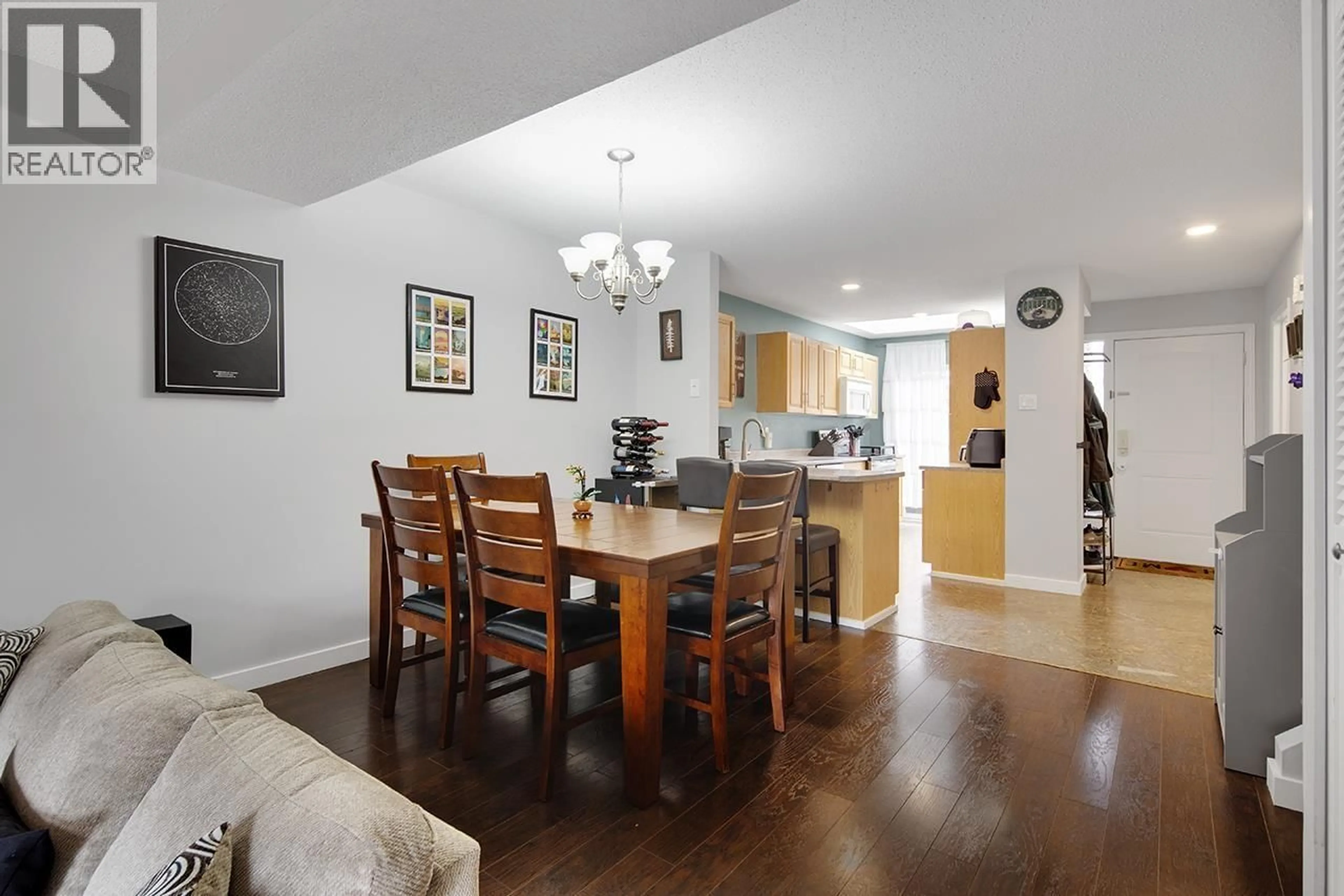 Dining room, wood/laminate floor for 3 - 19022 119B AVENUE, Pitt Meadows British Columbia V3Y1X5
