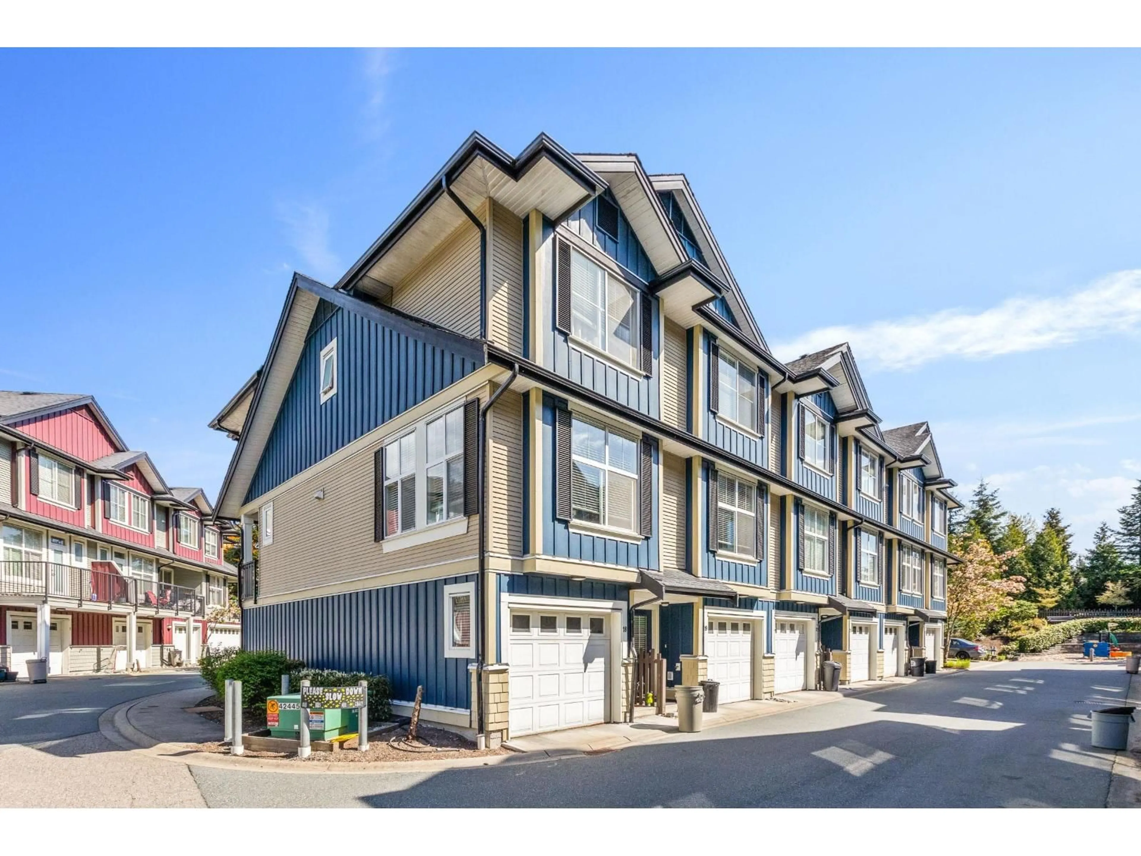 Unknown for 19 - 18211 70 AVENUE, Surrey British Columbia V3S8K9