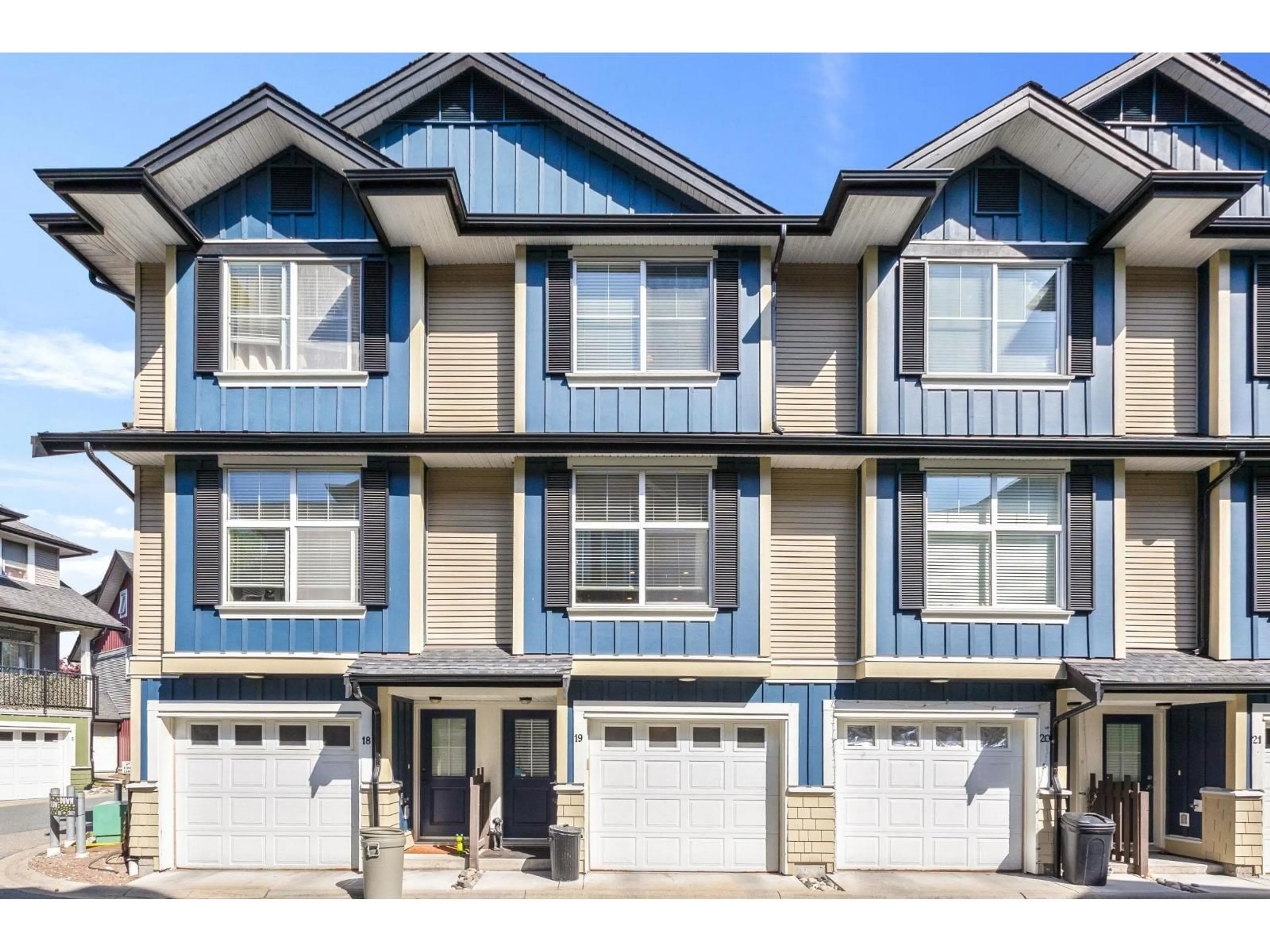 Home with vinyl exterior material, street for 19 - 18211 70 AVENUE, Surrey British Columbia V3S8K9