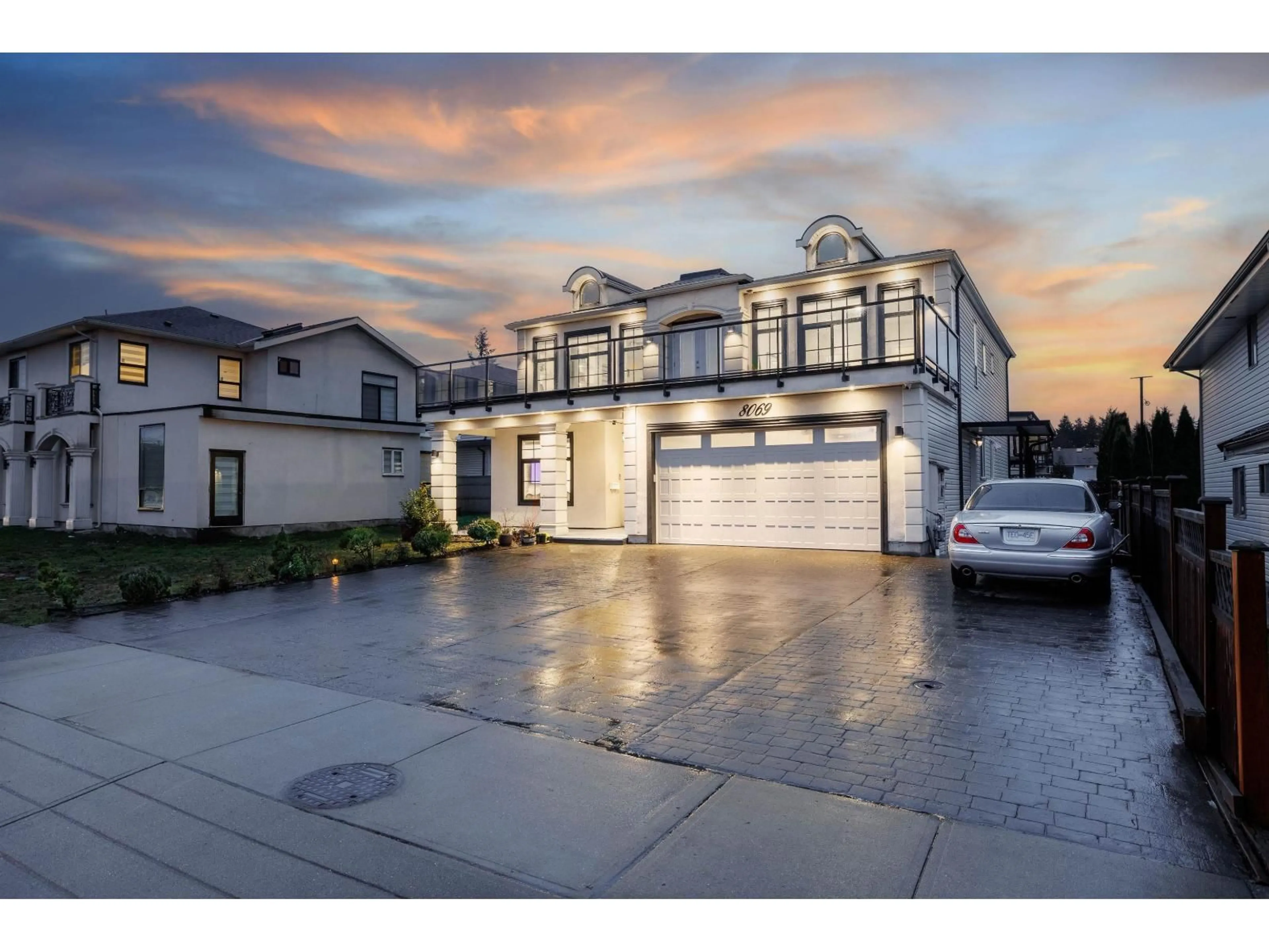 Unknown for 8069 124 STREET, Surrey British Columbia V3W0X7