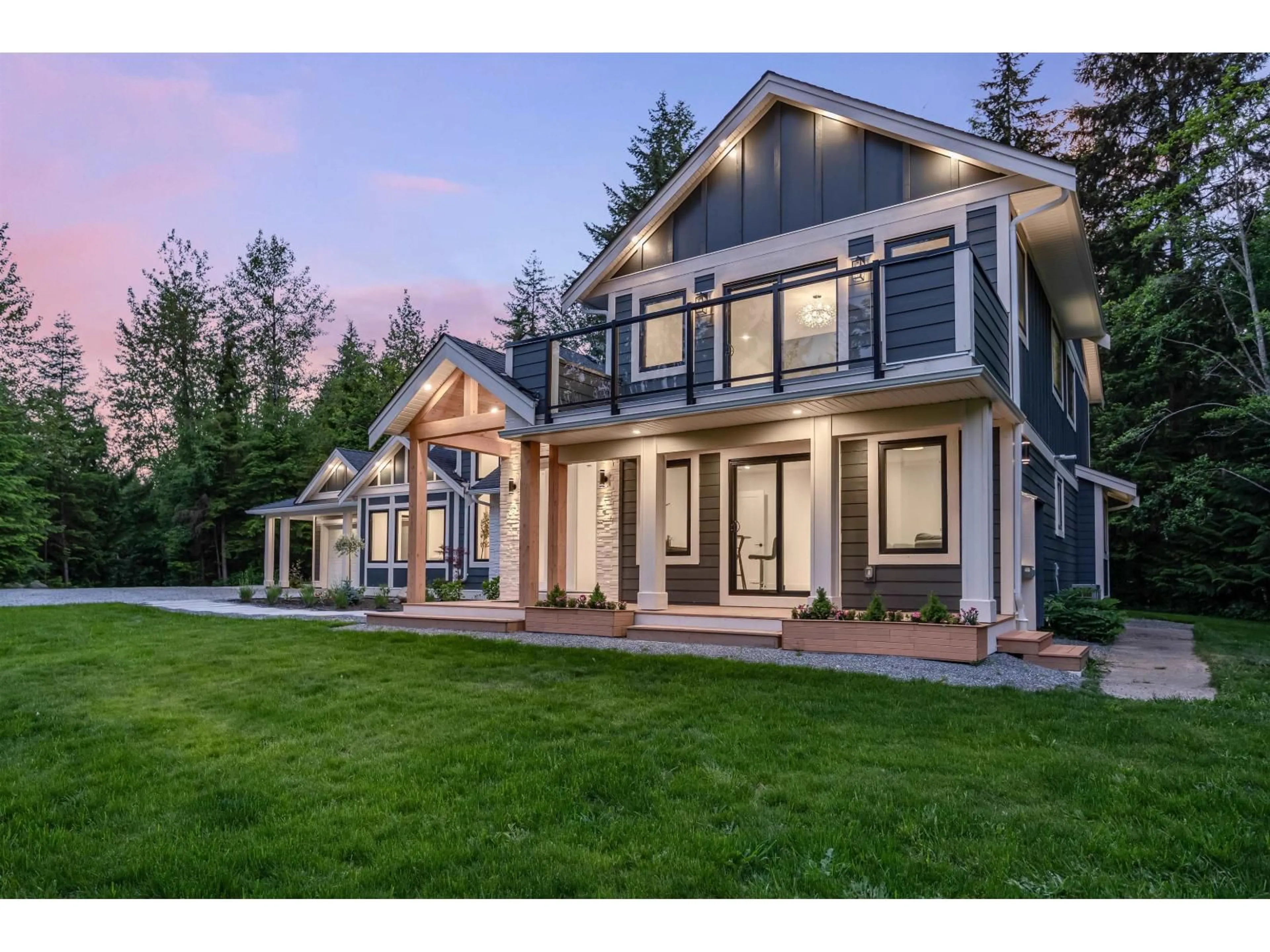 Home with vinyl exterior material, mountain view for 29659 TAISE PLACE, Mission British Columbia V4S1B8