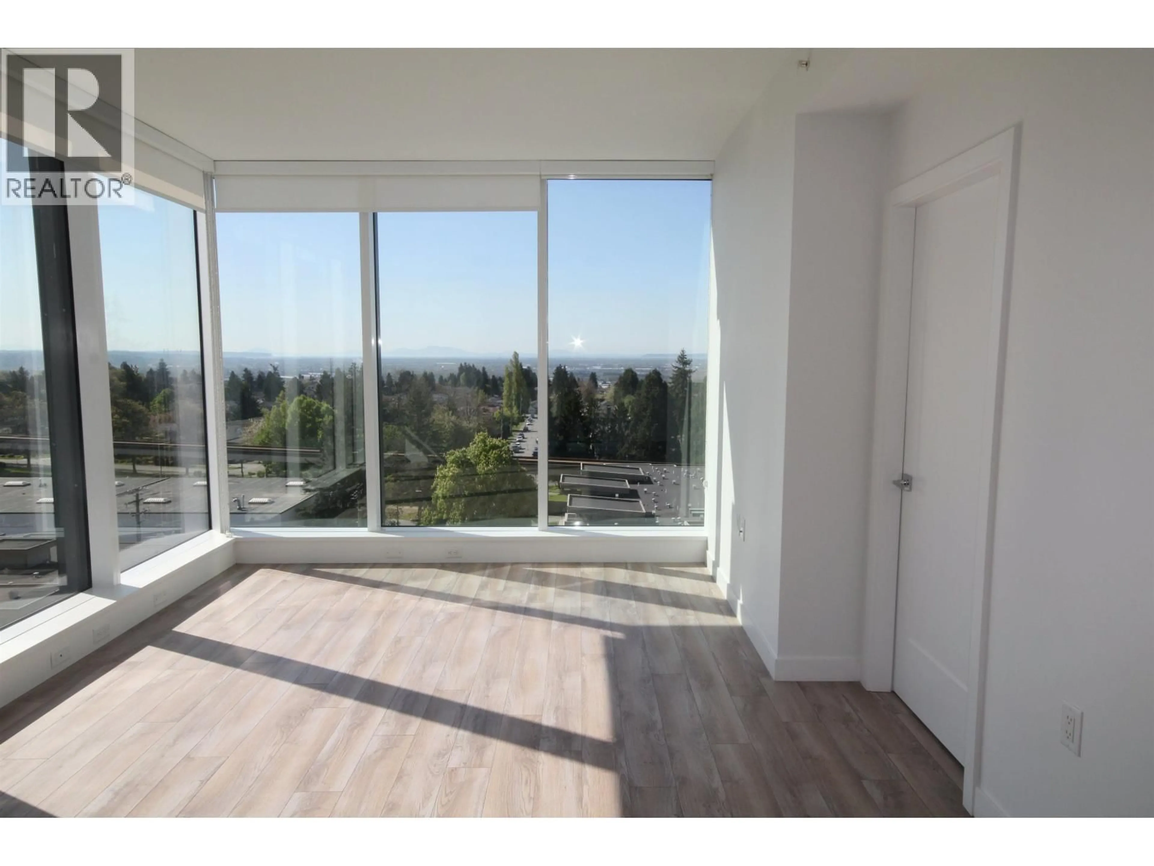A pic of a room for 907 - 6699 DUNBLANE AVENUE, Burnaby British Columbia V5H0J8