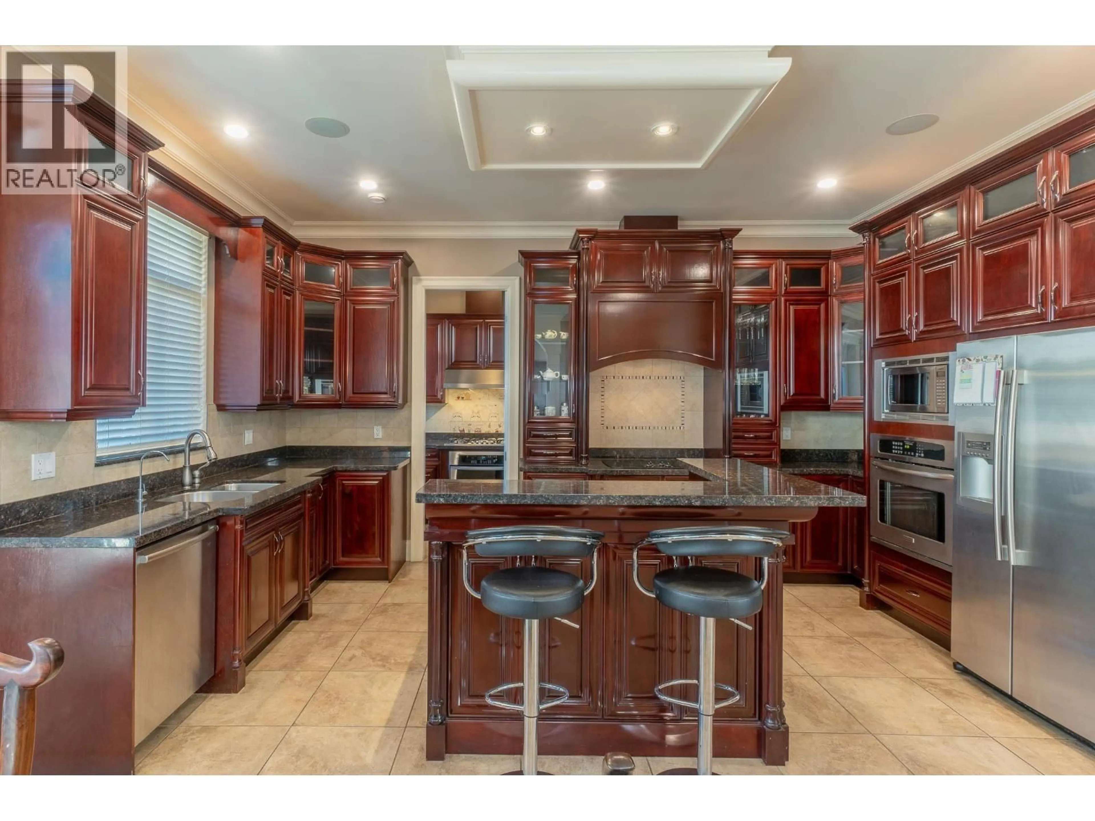 Open concept kitchen, ceramic/tile floor for 3231 WARDMORE PLACE, Richmond British Columbia V7C1S6