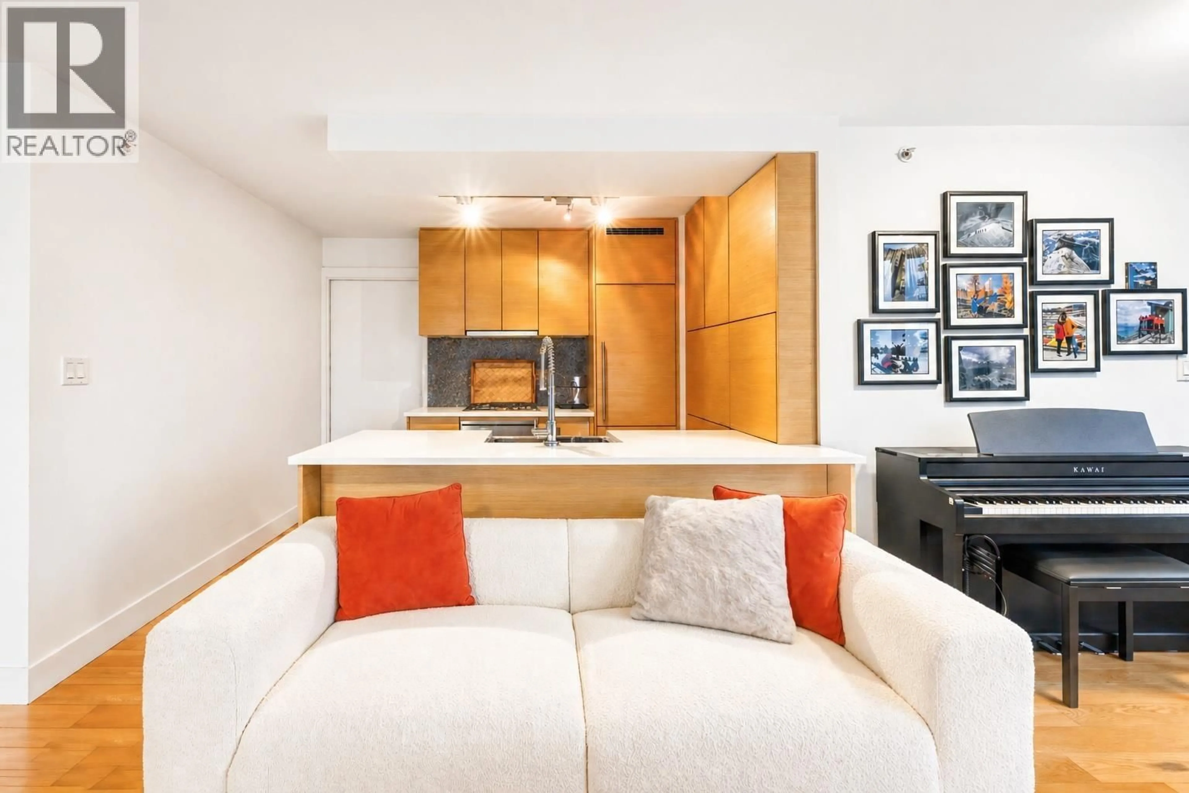 Unknown for 1901 - 565 SMITHE STREET, Vancouver British Columbia V6B0E4