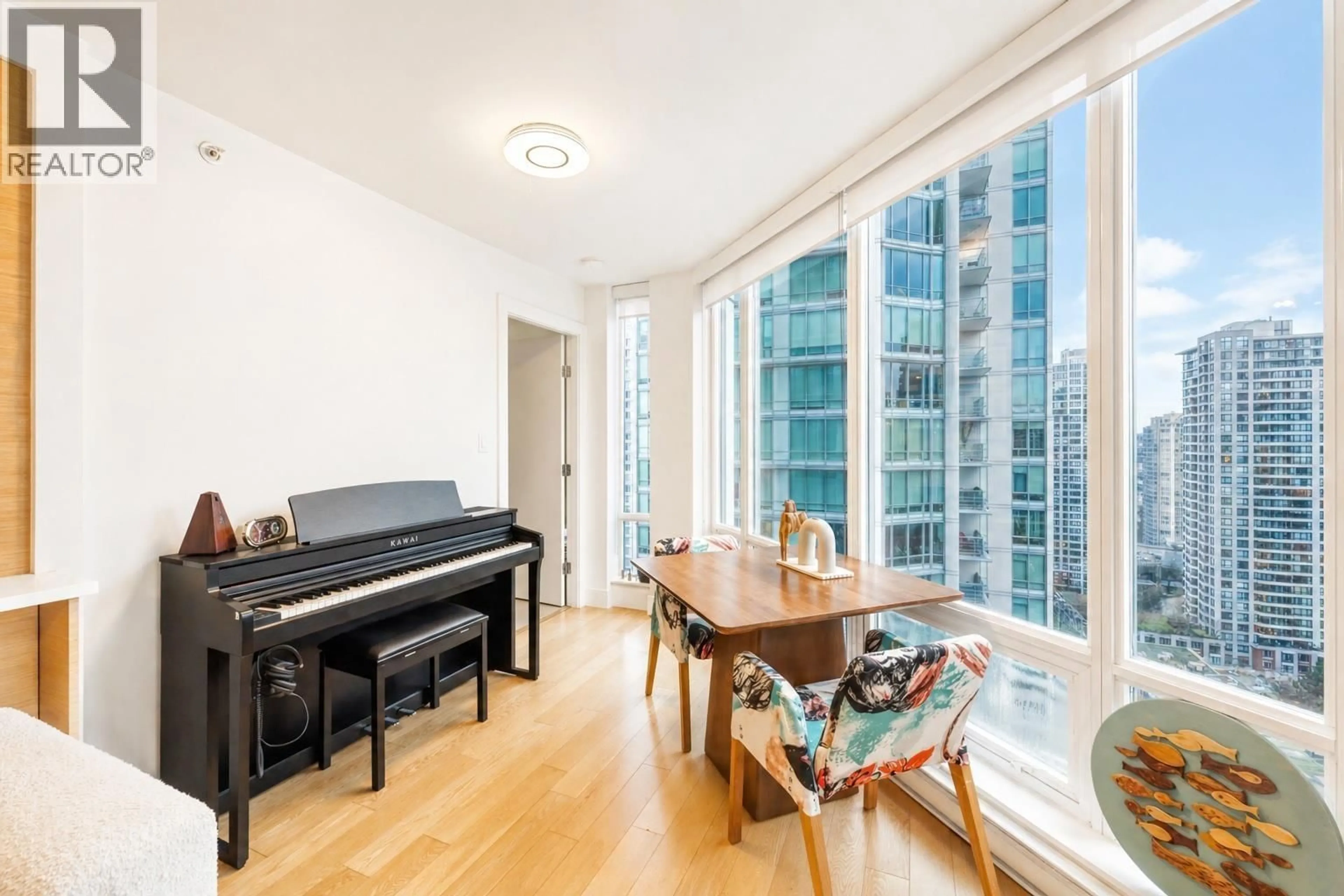 Unknown for 1901 - 565 SMITHE STREET, Vancouver British Columbia V6B0E4