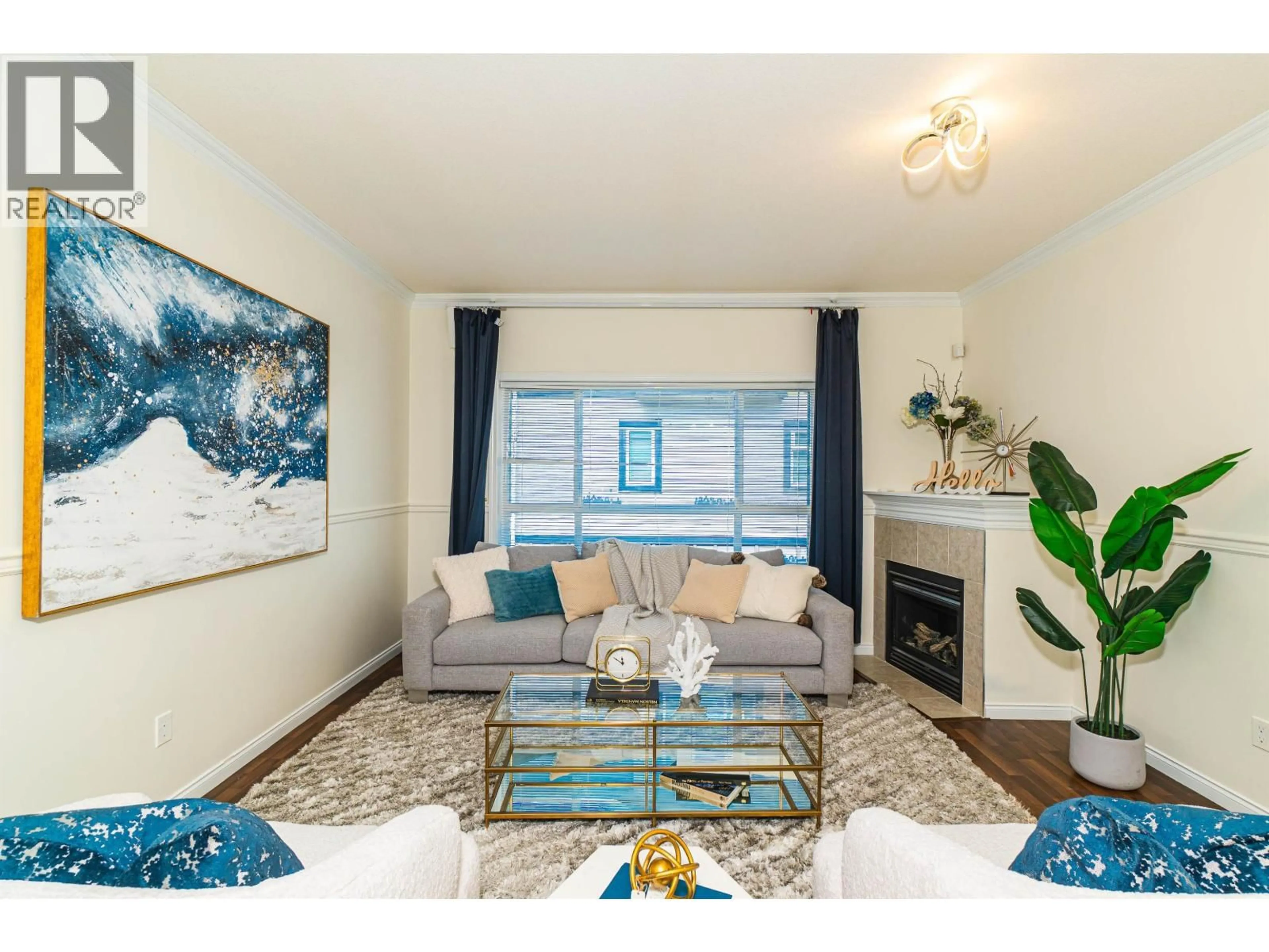 Living room with furniture, wood/laminate floor for 18 - 9420 FERNDALE ROAD, Richmond British Columbia V6Y0A7