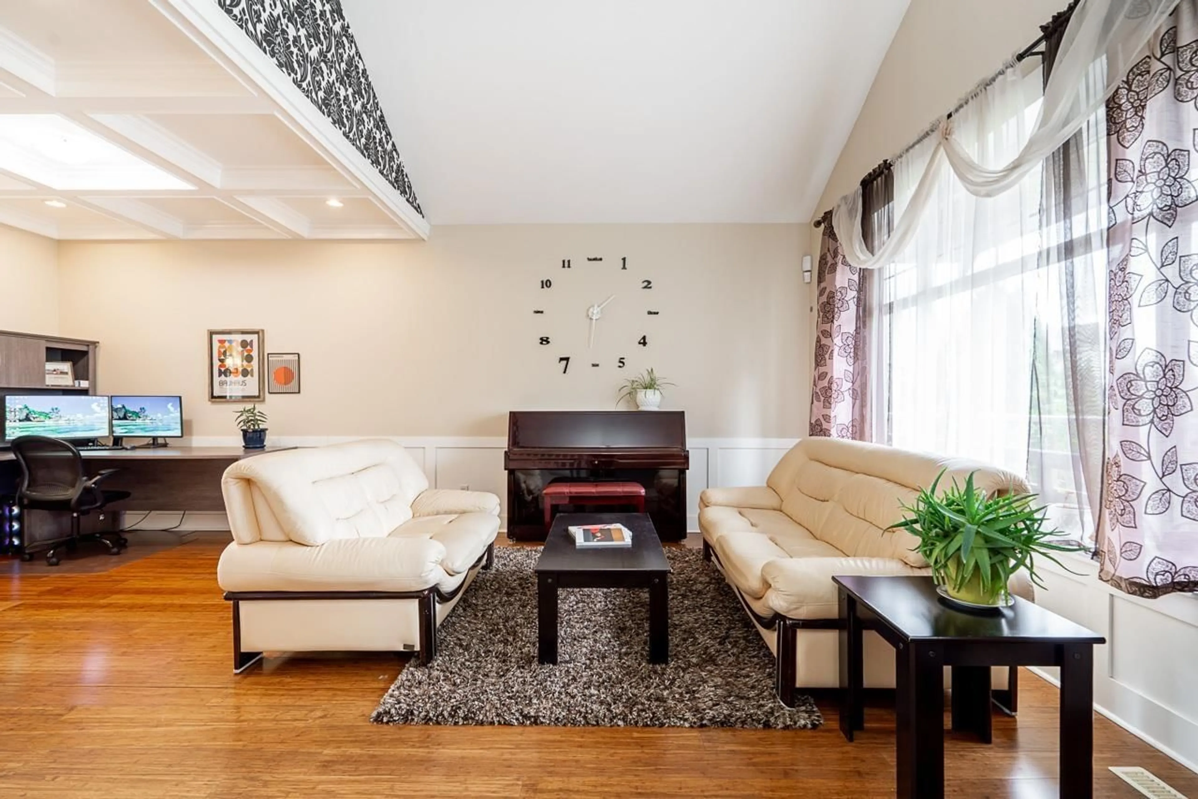 Living room with furniture, unknown for 35496 STRATHCONA COURT, Abbotsford British Columbia V3G3A2