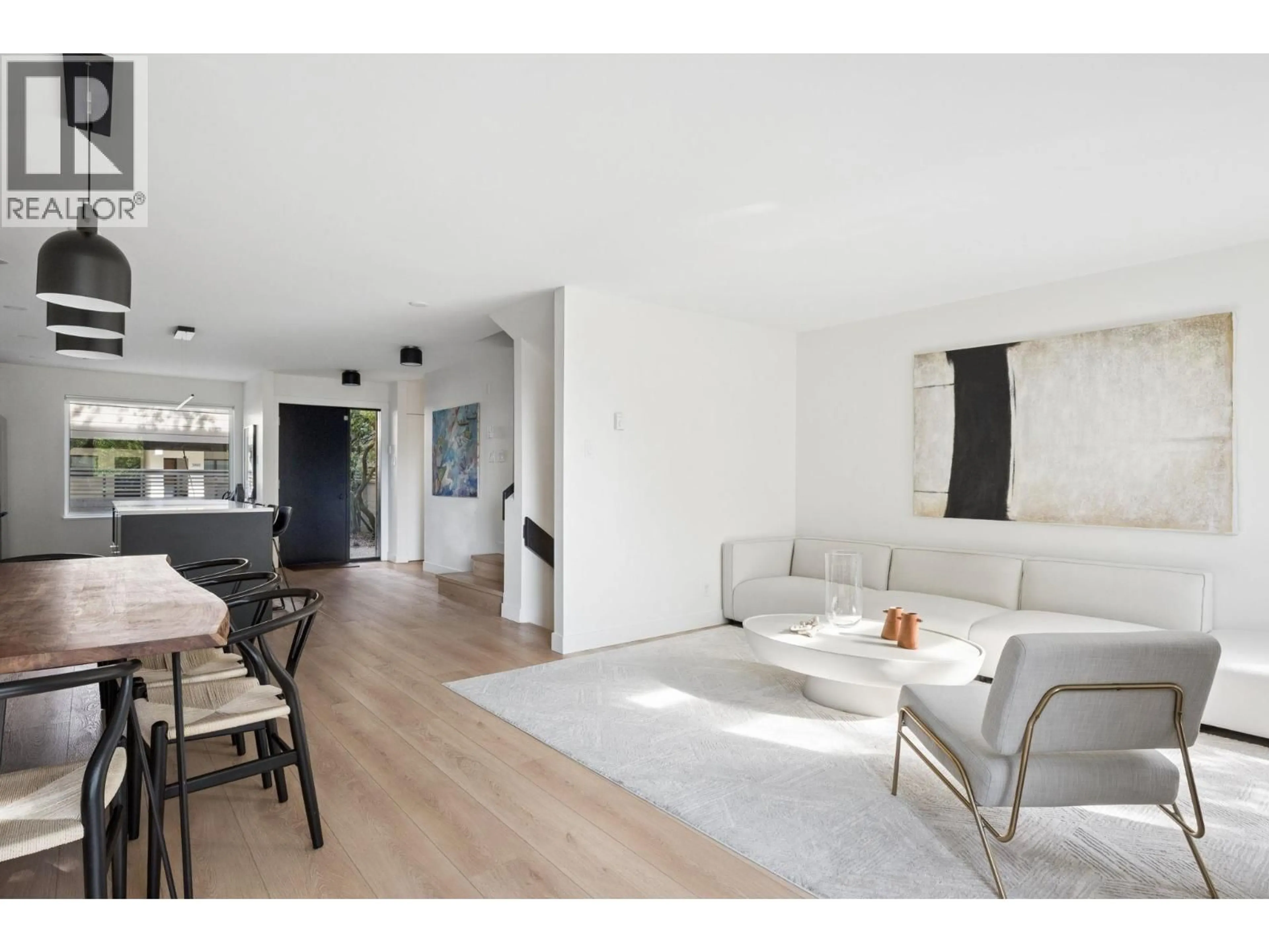 Living room with furniture, unknown for 3951 SPRINGTREE DRIVE, Vancouver British Columbia V6L3E2