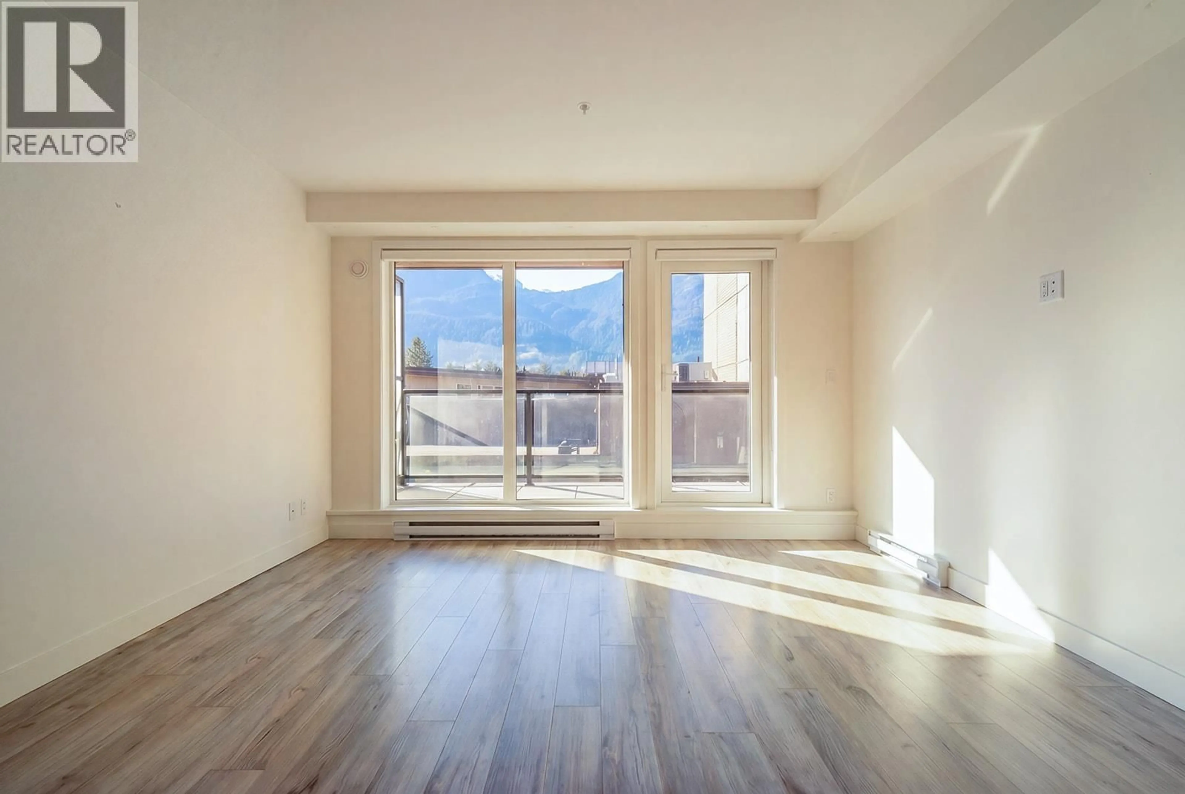 A pic of a room for 307 - 38013 THIRD AVENUE, Squamish British Columbia V8B0Z8