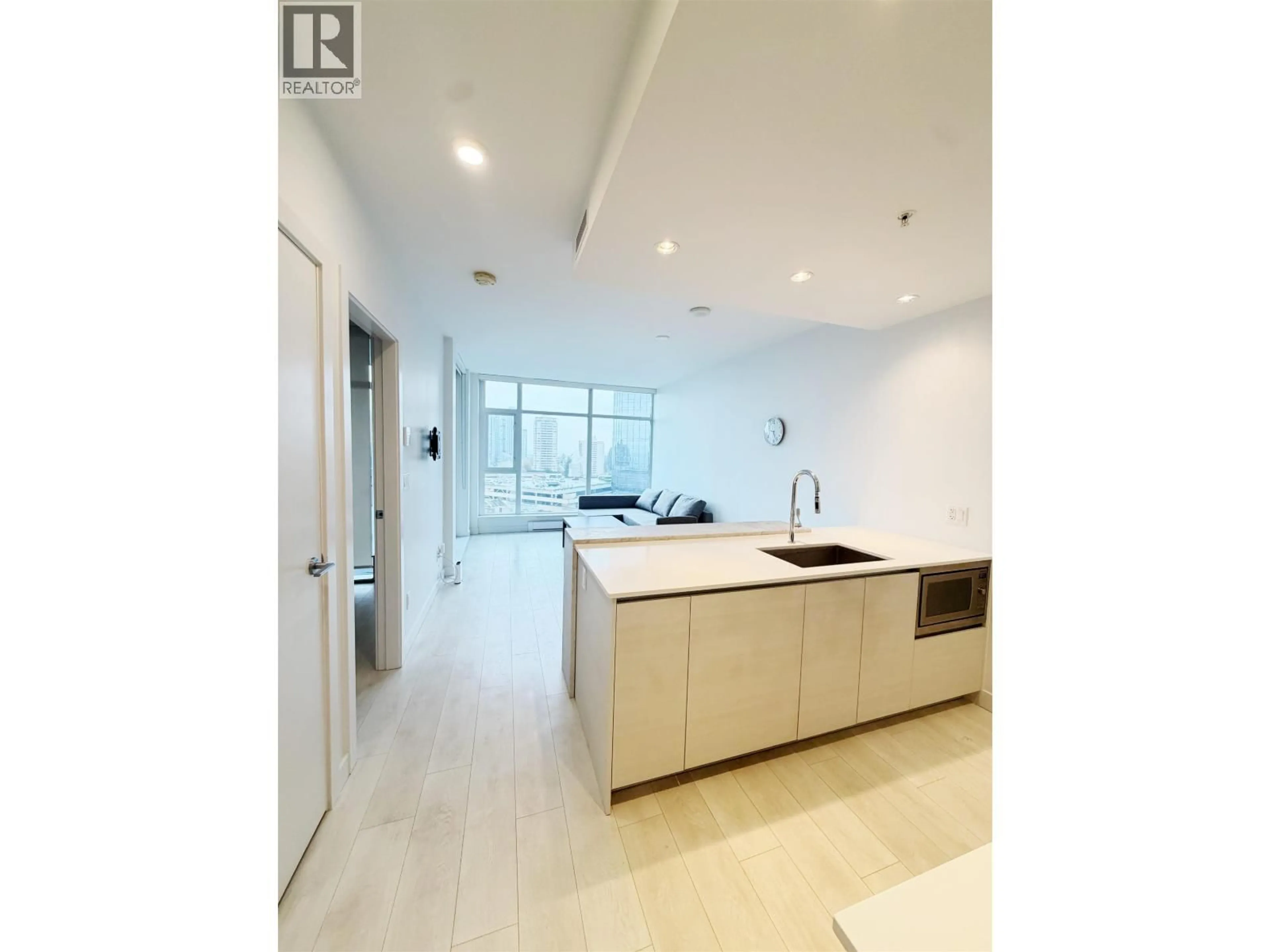 Open concept kitchen, unknown for 1611 - 6098 STATION STREET, Burnaby British Columbia V5H0H4