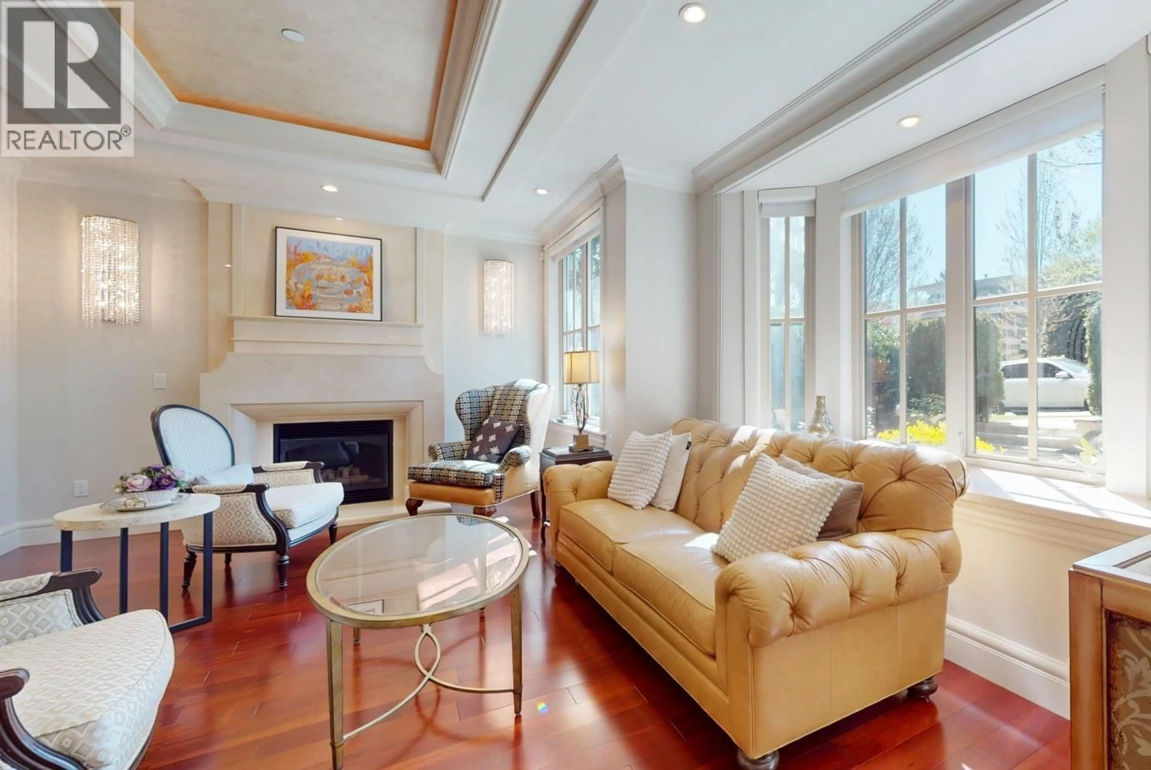 Living room with furniture, unknown for 3749 11TH AVENUE, Vancouver British Columbia V6R2K7