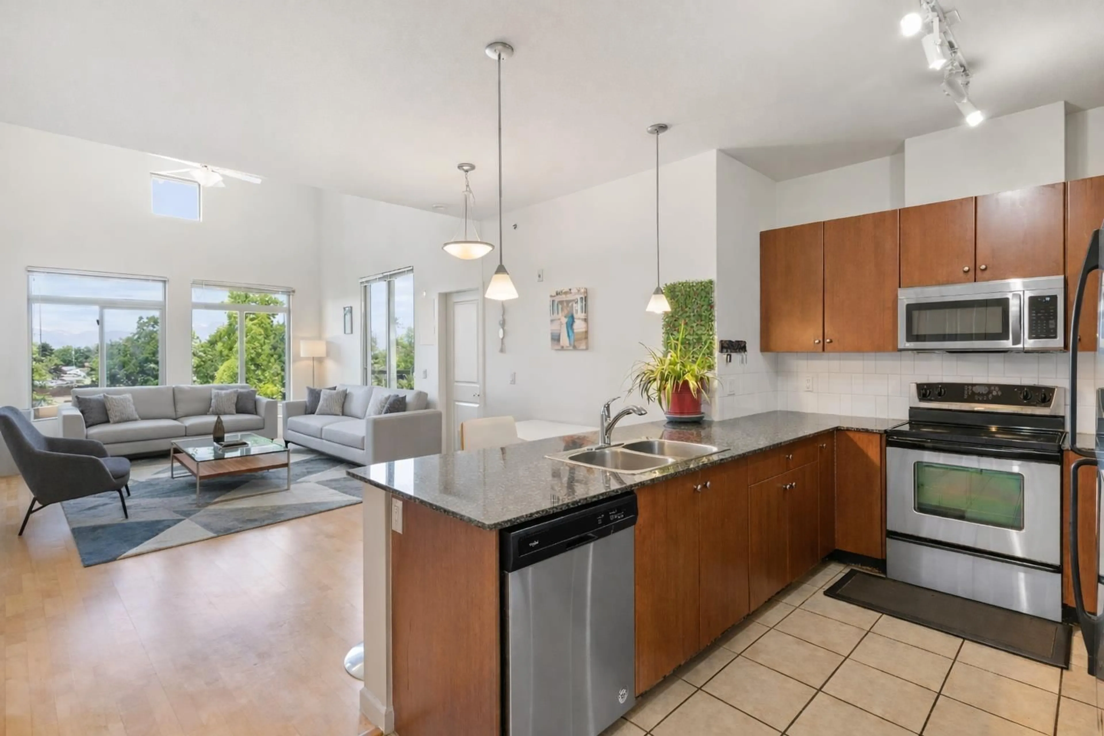 Open concept kitchen, ceramic/tile floor for 415 - 10180 153 STREET, Surrey British Columbia V3R0B5