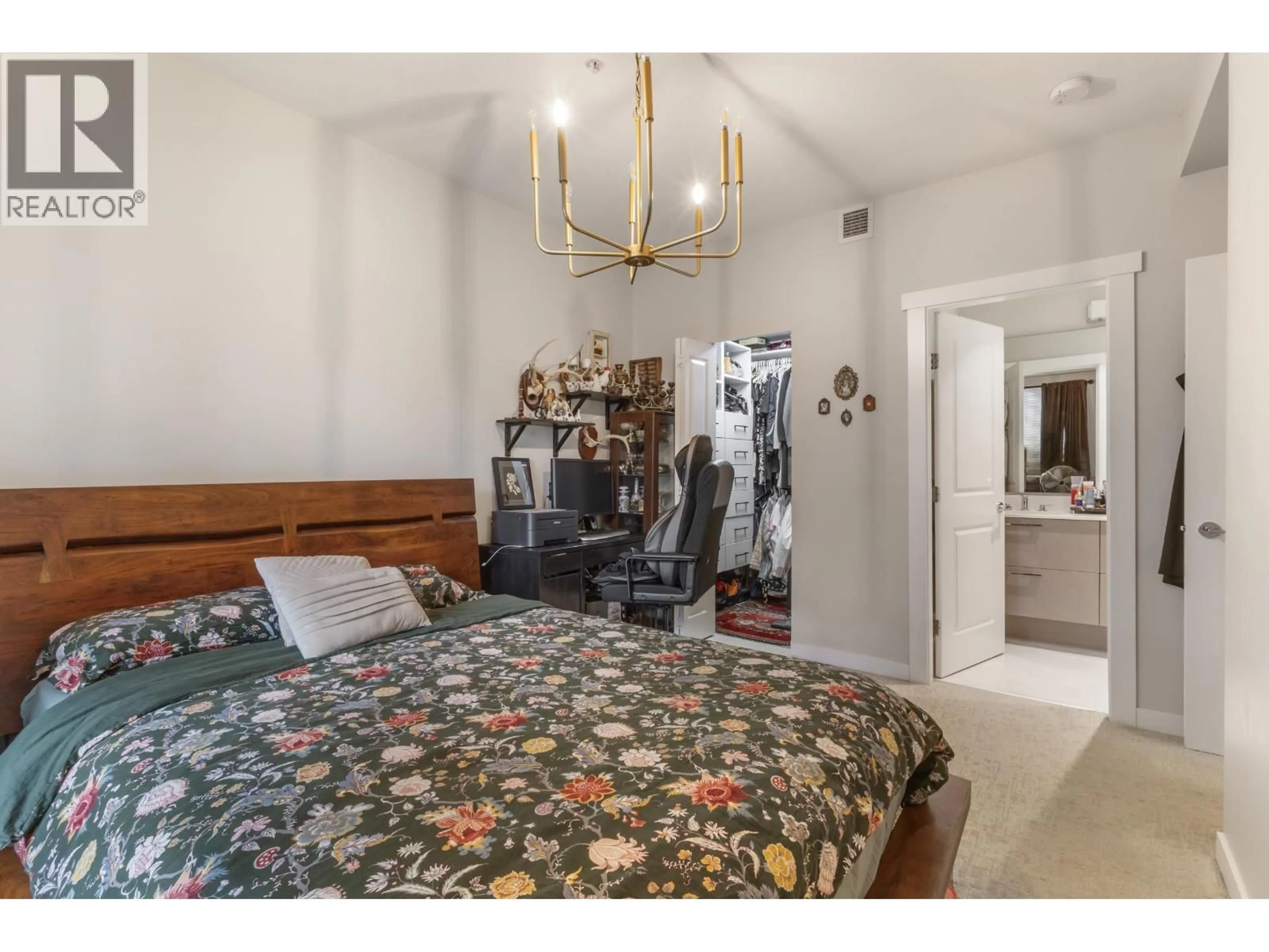 A pic of a room for 418 - 2651 LIBRARY LANE, North Vancouver British Columbia V7J0C1