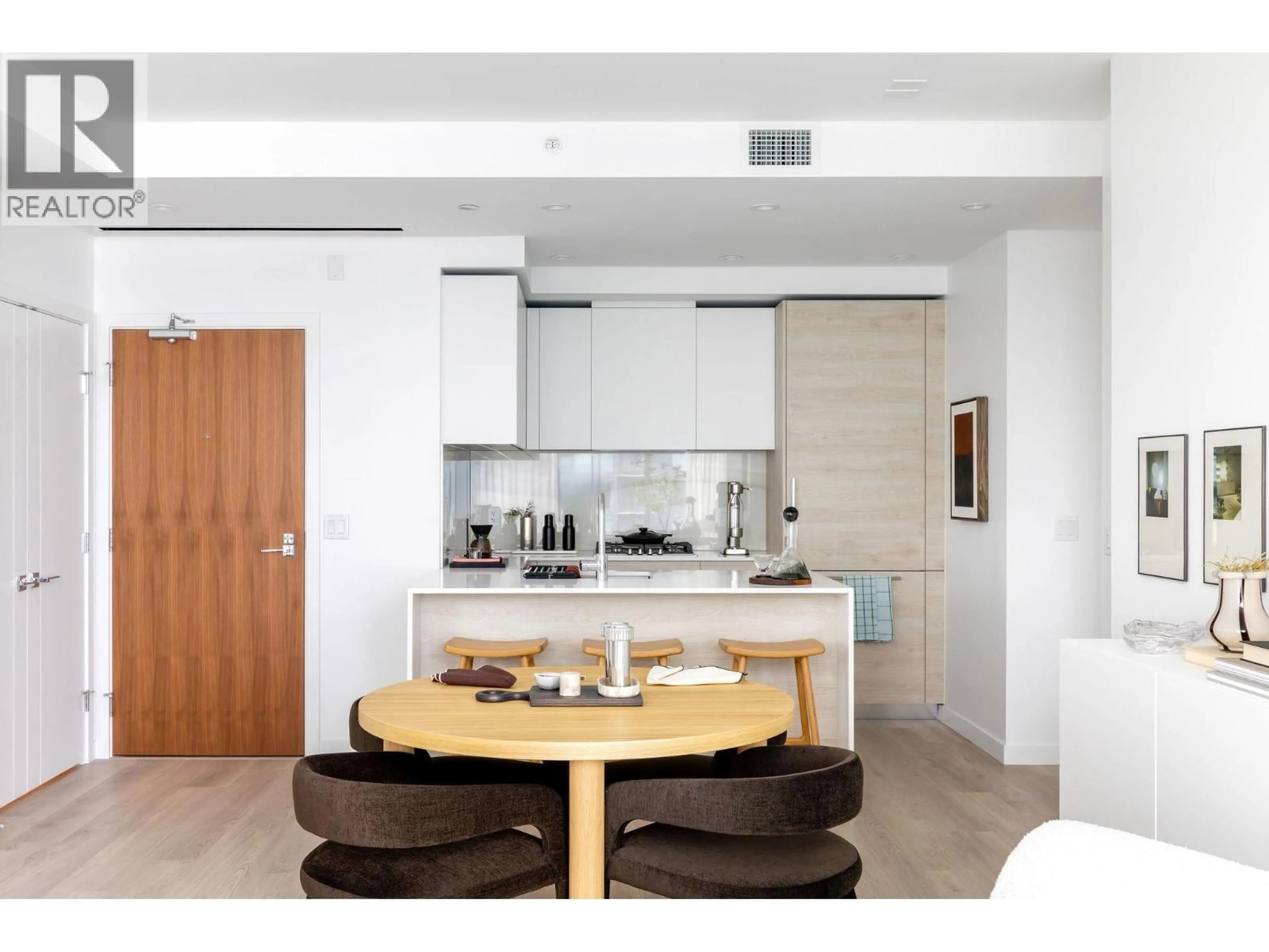 Unknown for 3406 - 680 QUAYSIDE DRIVE, New Westminster British Columbia V3M0P2