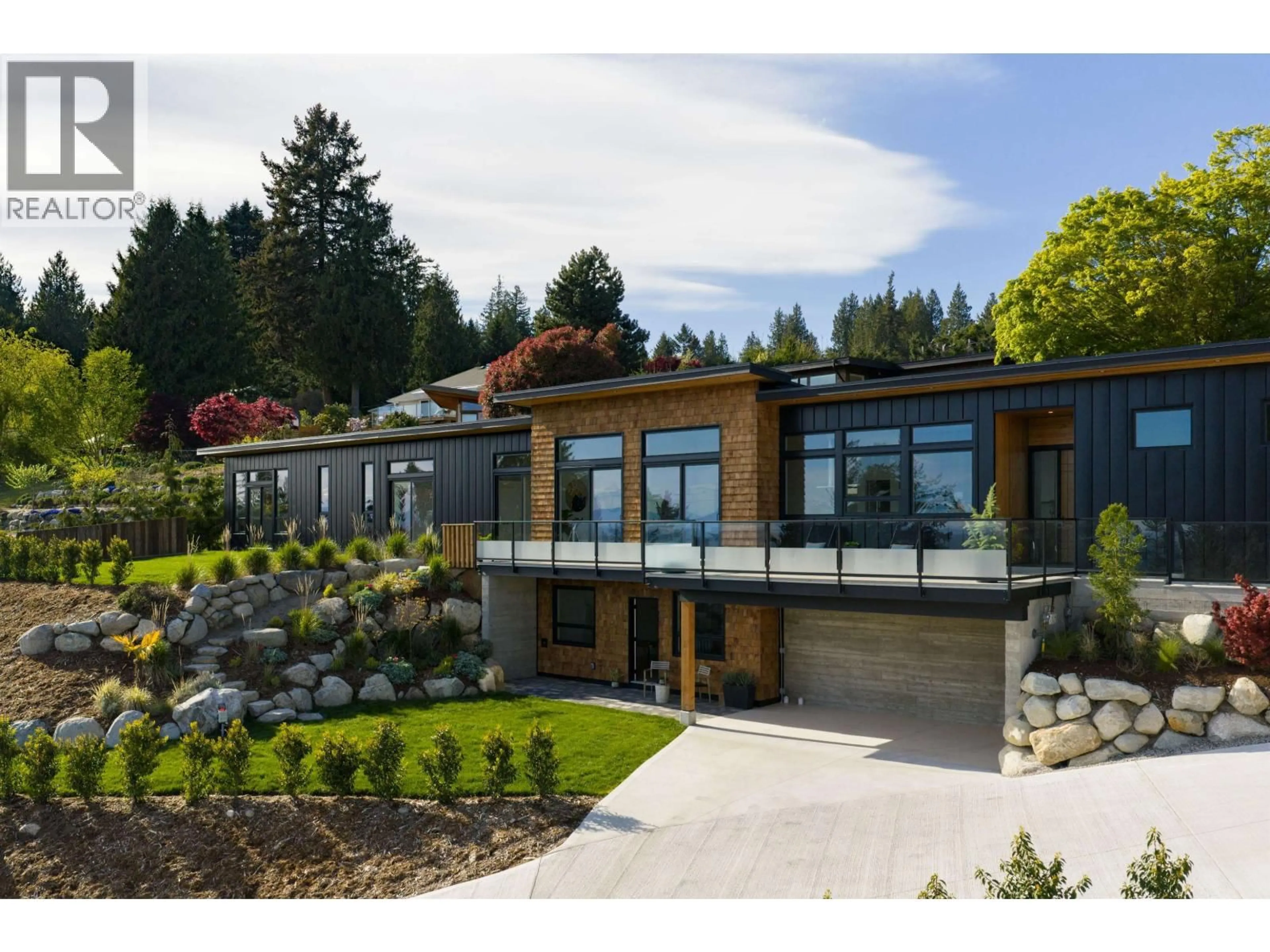 Home with brick exterior material, unknown for 980 GOWER POINT ROAD, Gibsons British Columbia V0N1V3