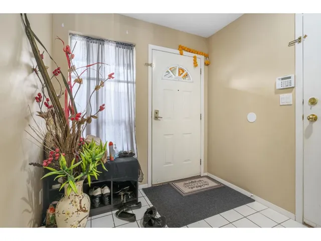 123 - 6841 138 STREET, Surrey 3