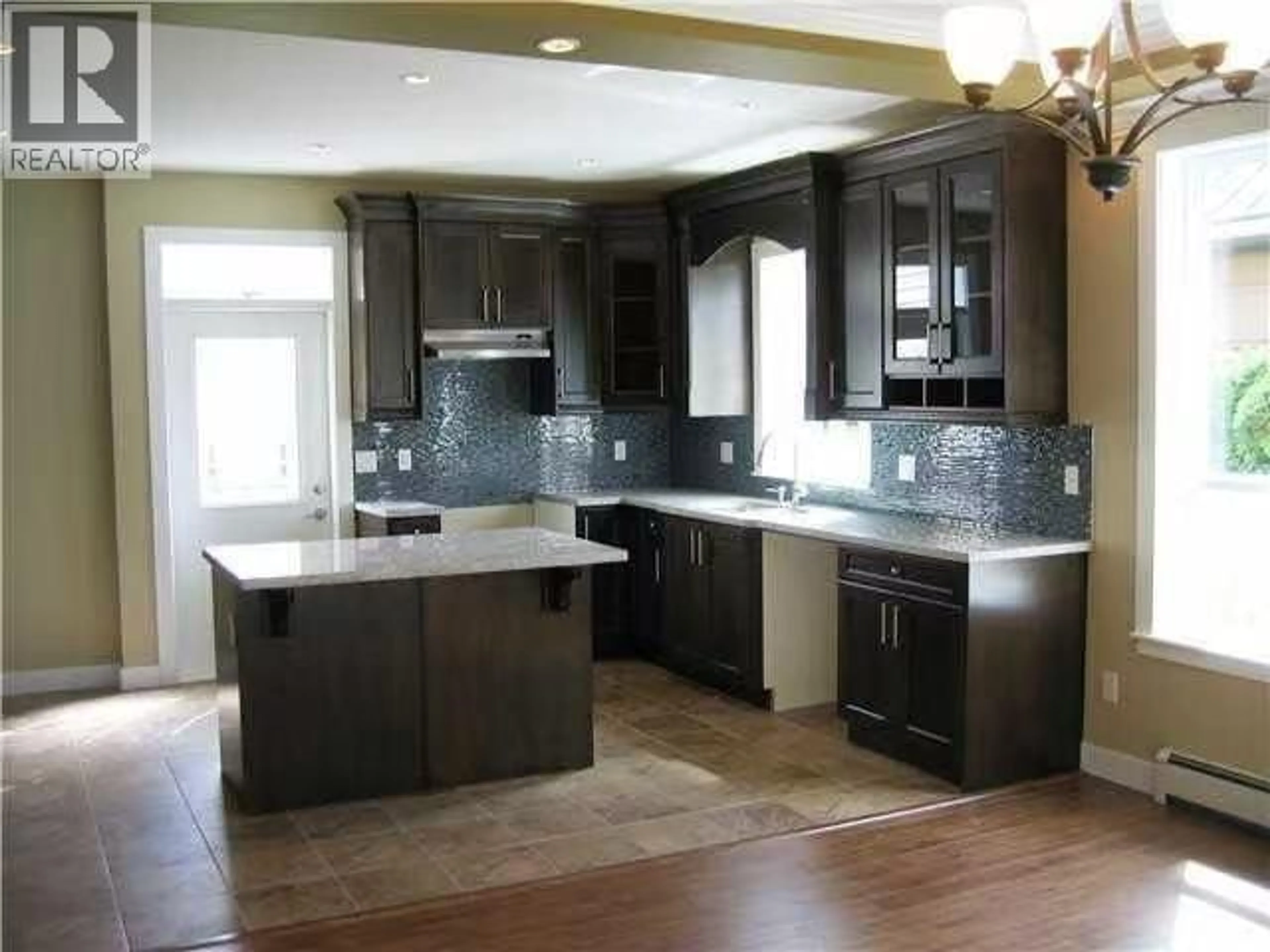 Open concept kitchen, unknown for 217 JACKSON STREET, Coquitlam British Columbia V3K4C1