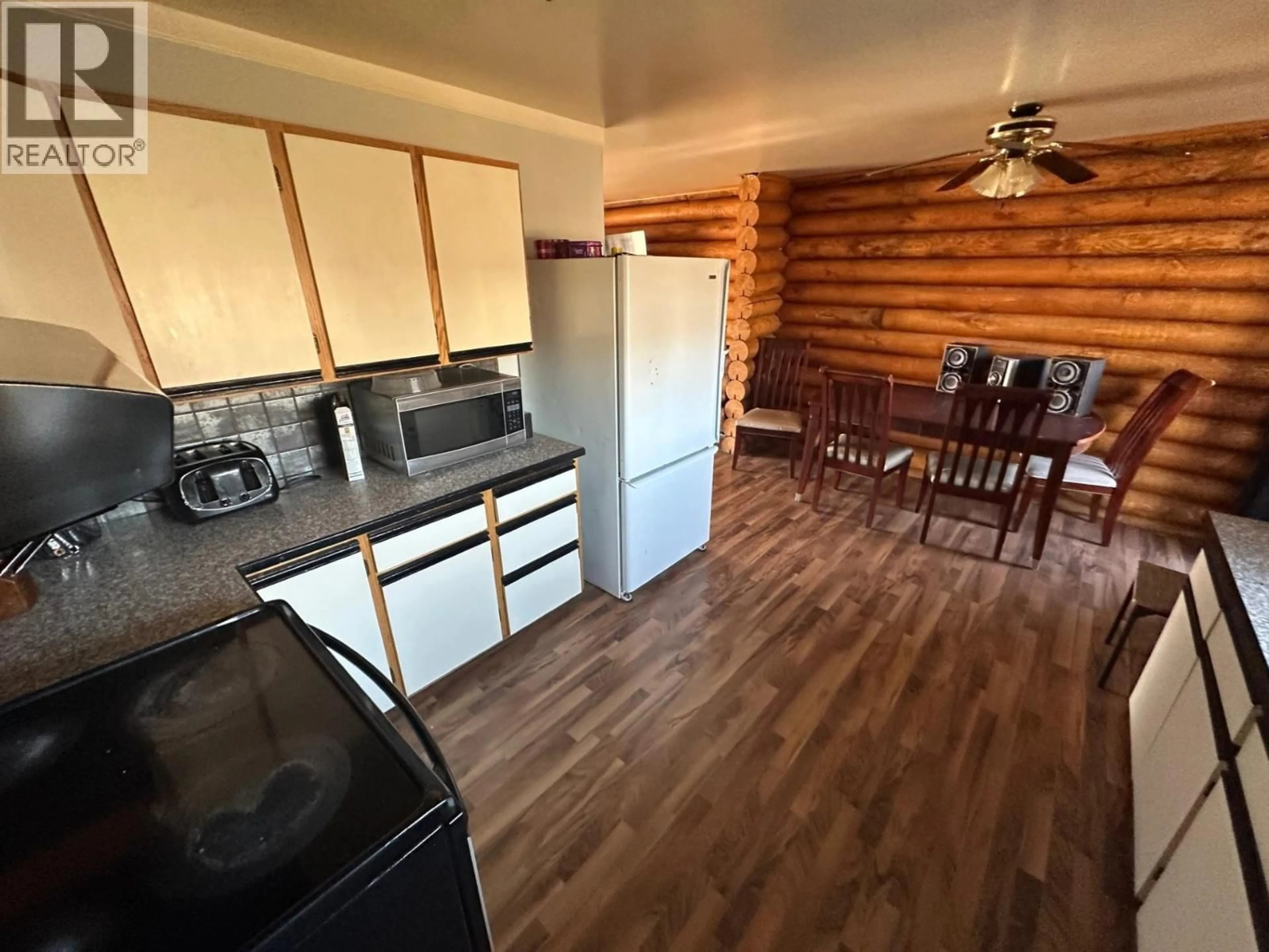 Standard kitchen, wood/laminate floor for 10239 98 STREET, Taylor British Columbia V0C2K0