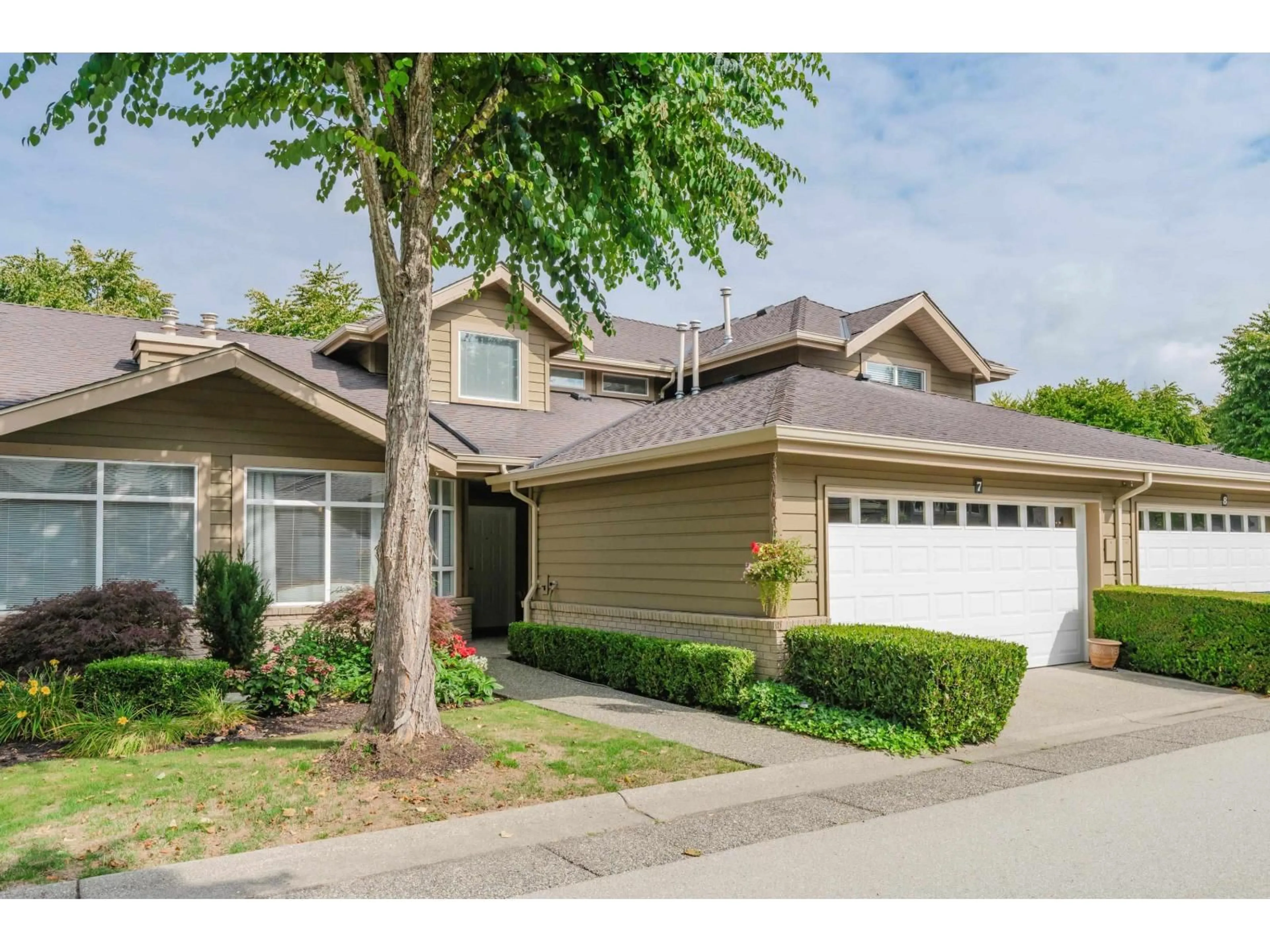 Home with vinyl exterior material, street for 7 - 15168 22 AVENUE, Surrey British Columbia V4A9T4