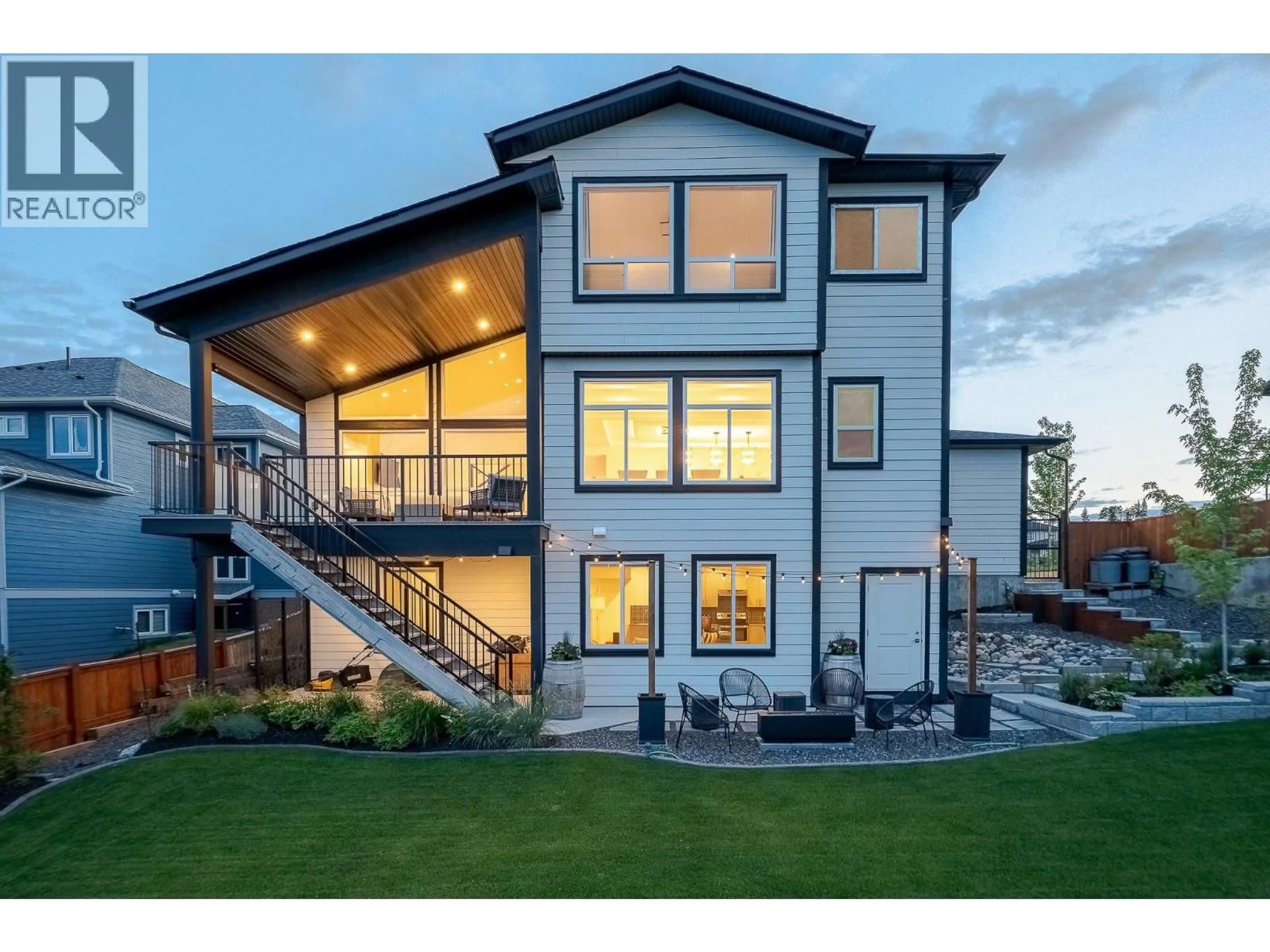 Home with vinyl exterior material, mountain view for 2450 GRAFTON PLACE, Prince George British Columbia V2N0E6