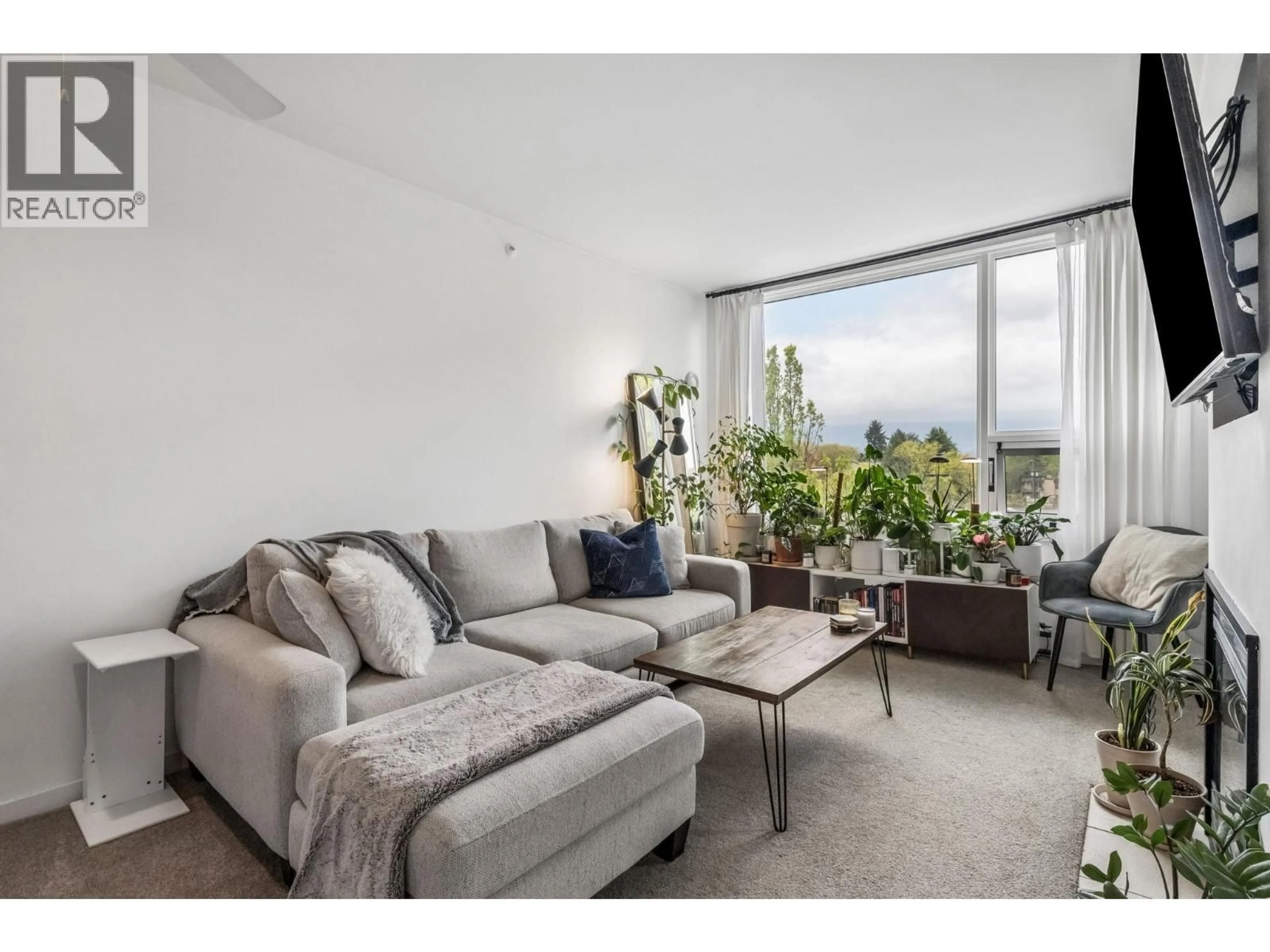 Living room with furniture, unknown for 503 - 1888 YORK AVENUE, Vancouver British Columbia V6J5H8