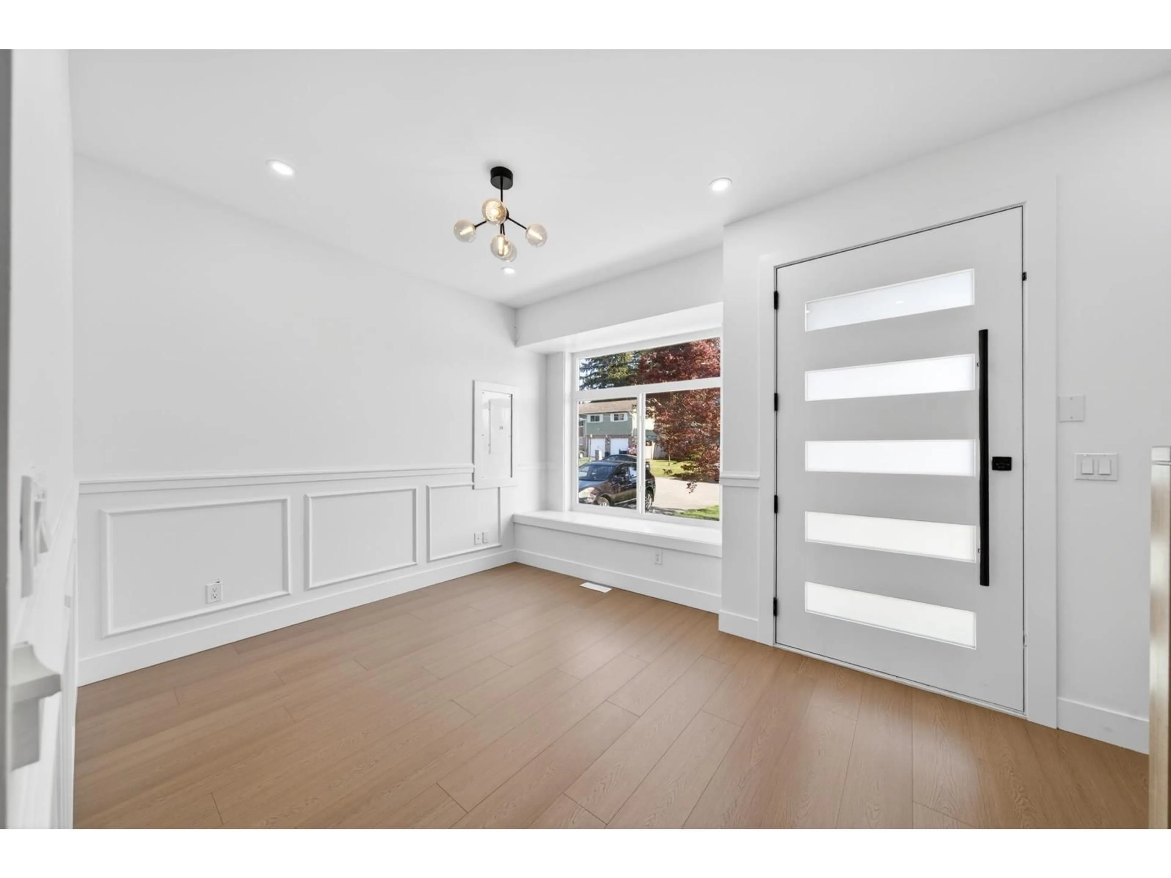 Indoor entryway for 11399 85A AVENUE, Delta British Columbia V4C2V4