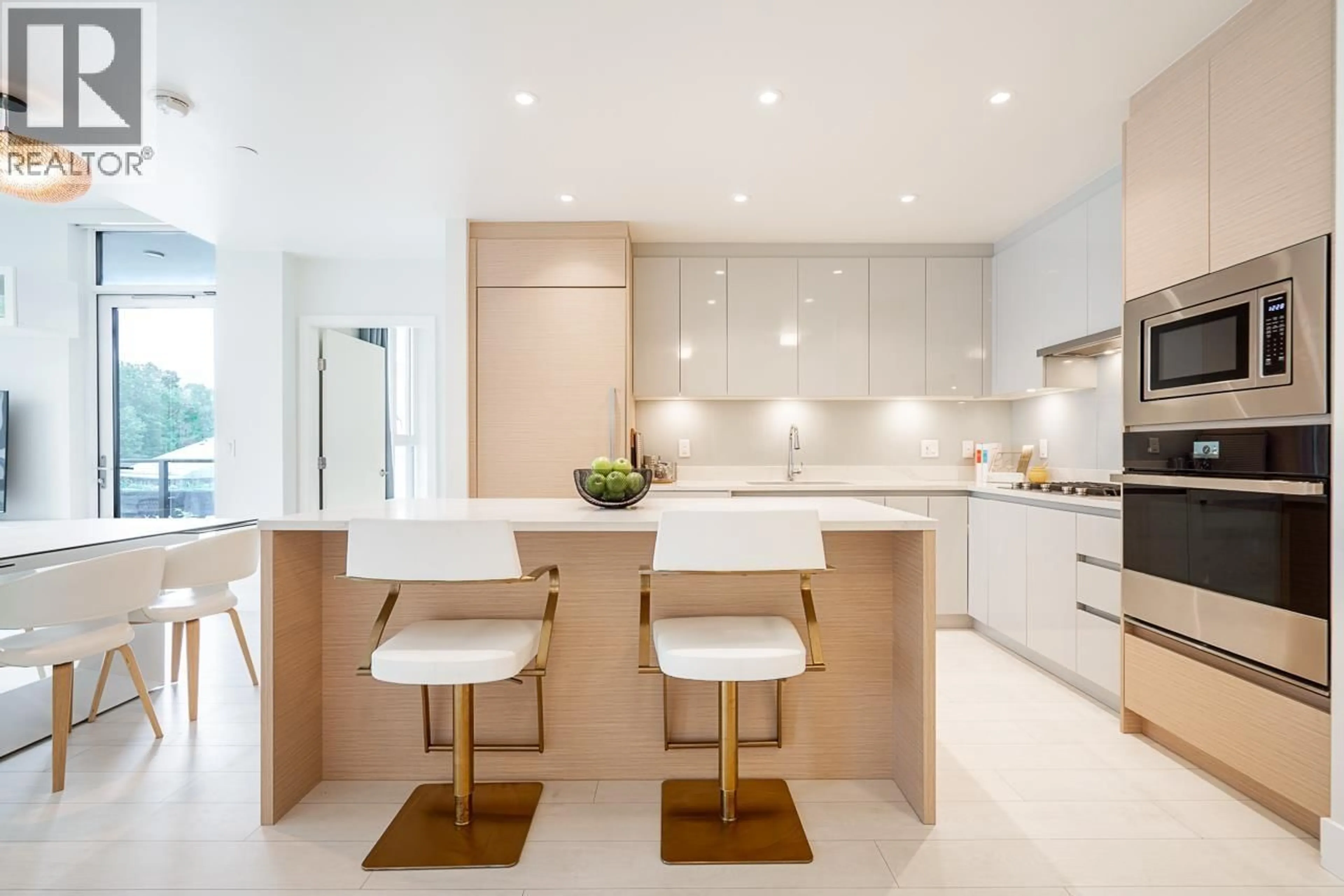 Contemporary kitchen, unknown for 506 - 3538 SAWMILL CRESCENT, Vancouver British Columbia V5S0J8