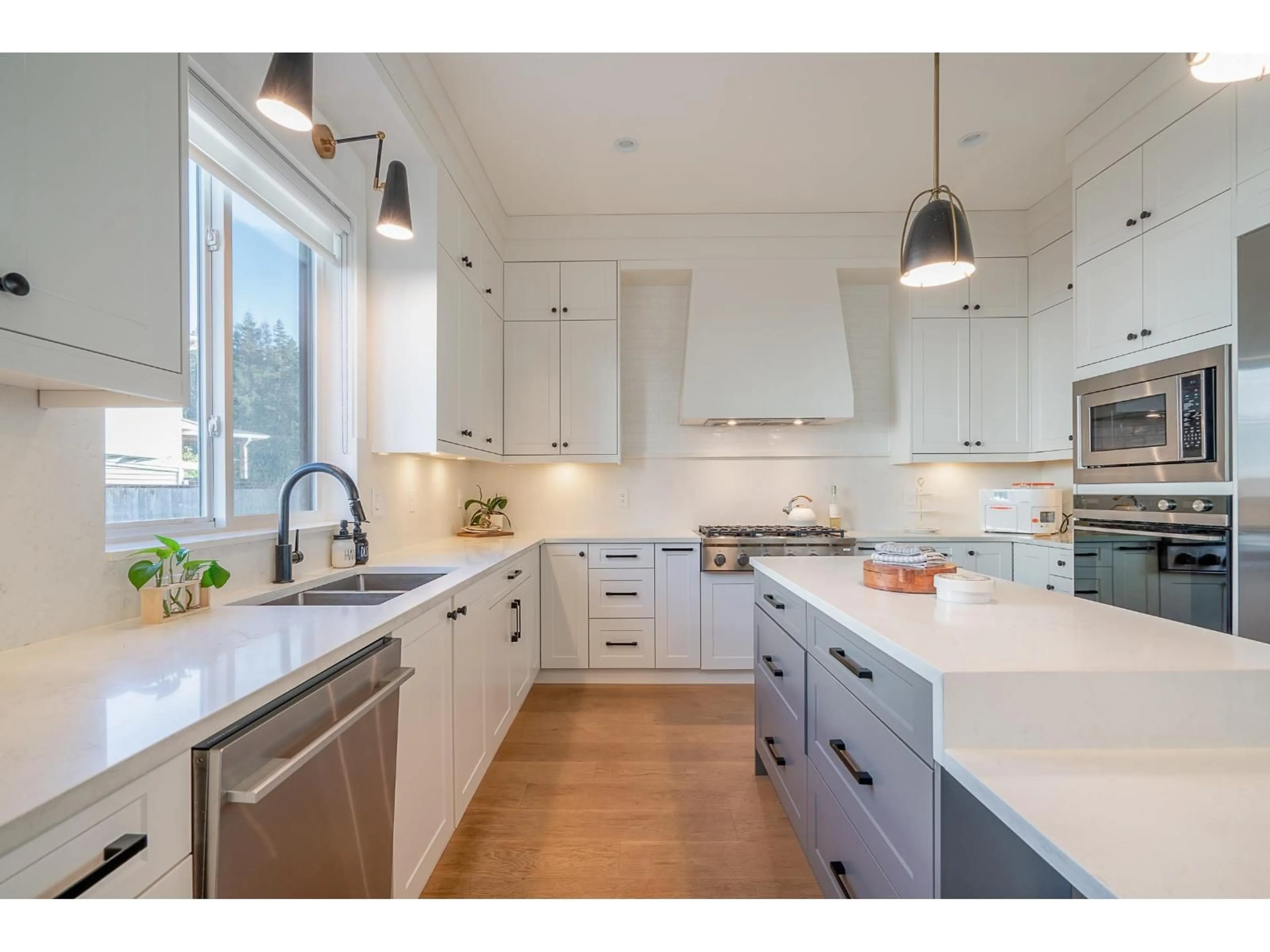 Open concept kitchen, unknown for 3222 197 STREET, Langley British Columbia V3A0N9