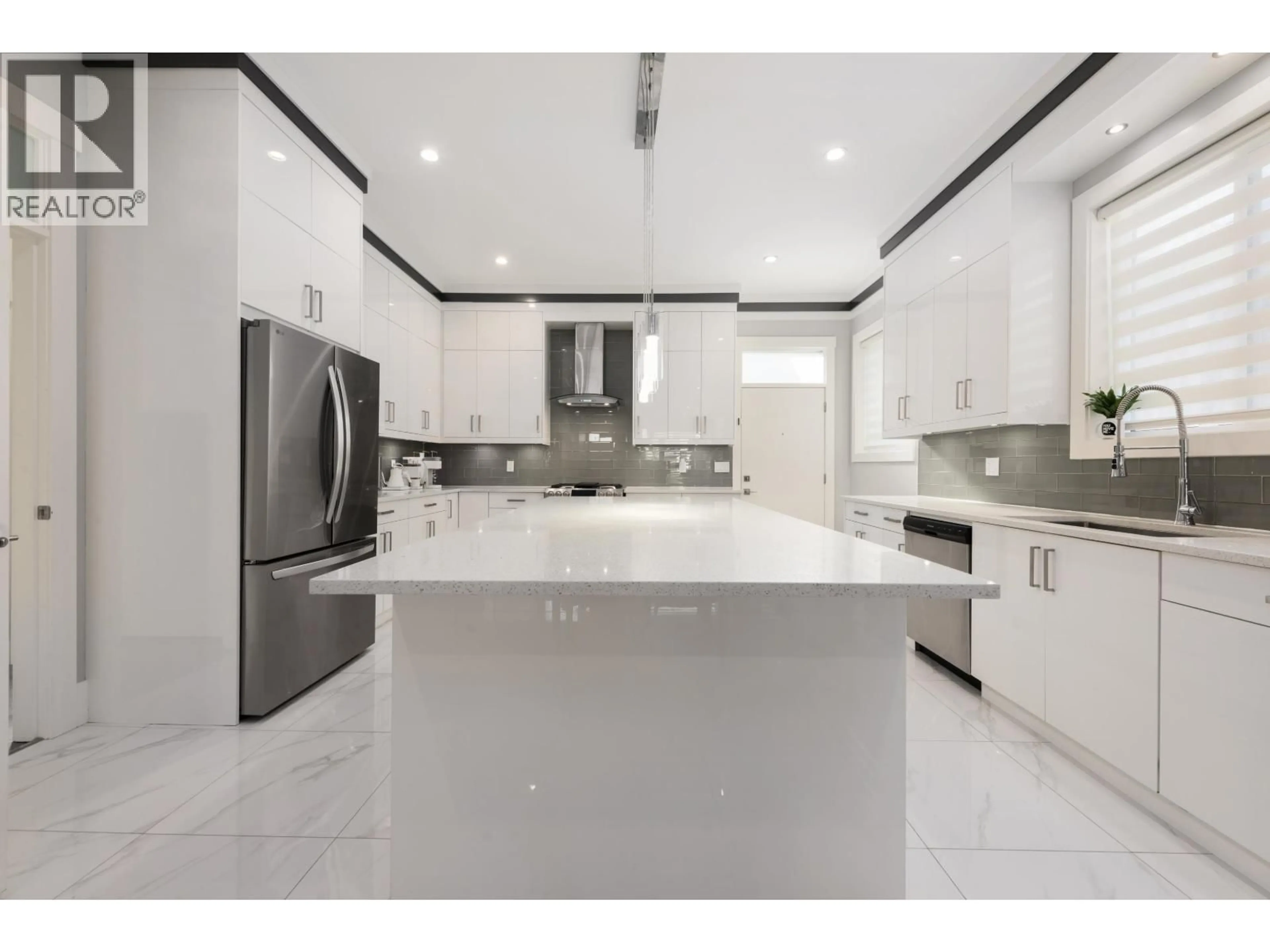 Unknown for 1135 YORSTON COURT, Burnaby British Columbia V5A2T8