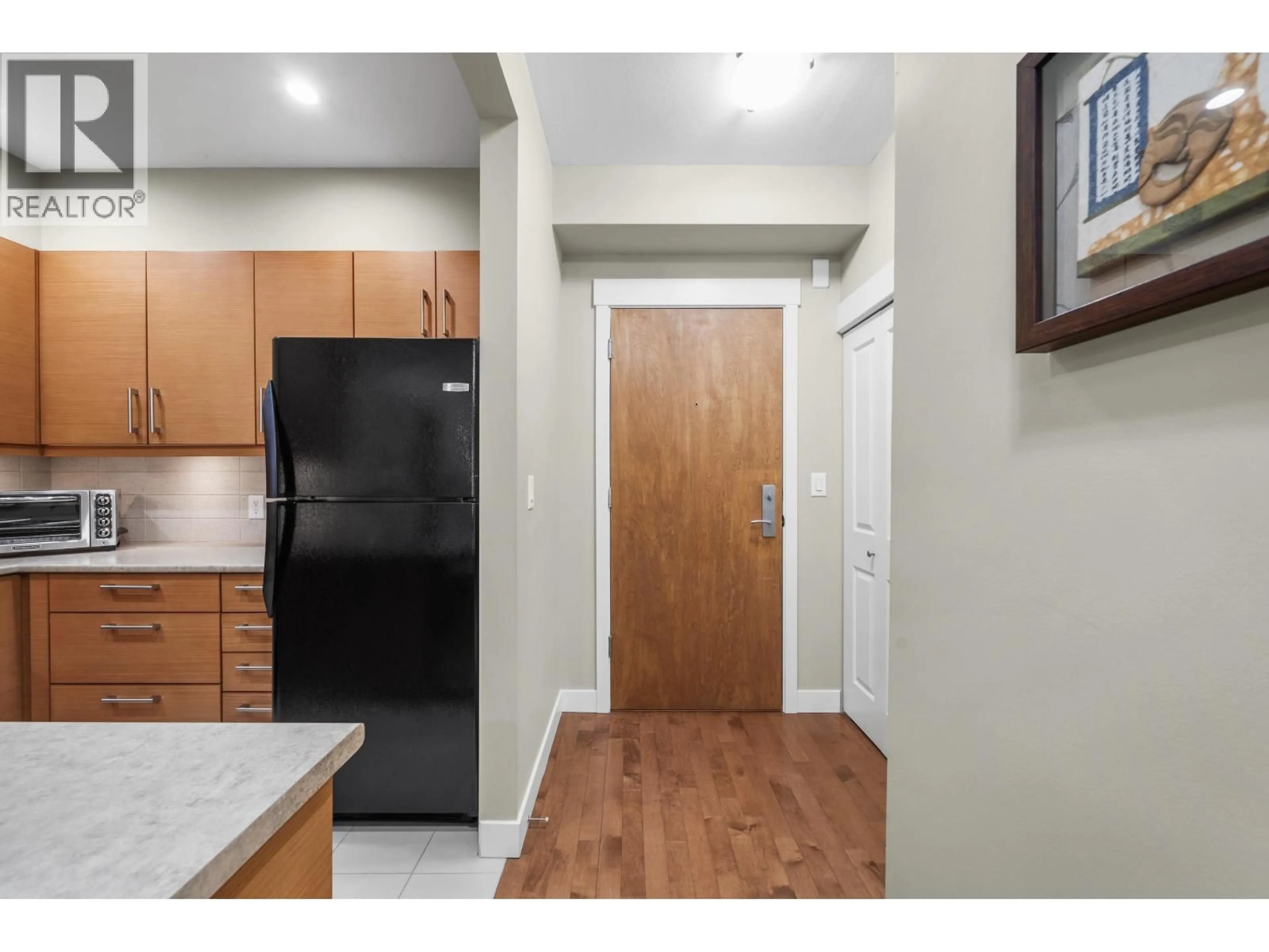 Standard kitchen, unknown for 208 - 188 29 STREET, North Vancouver British Columbia V7N0A2