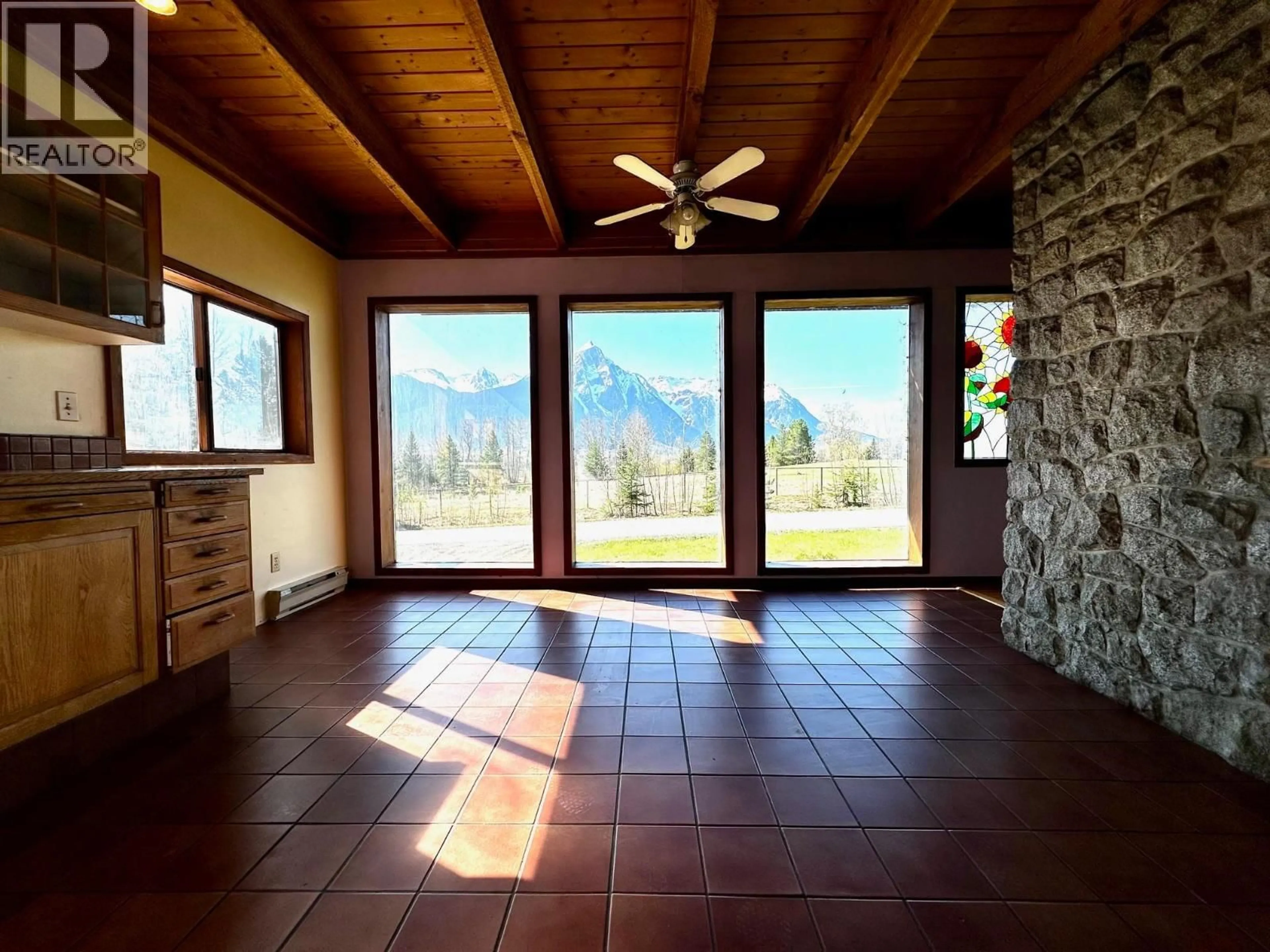 Indoor foyer for 3541 HASTINGS STREET, Hazelton British Columbia V0J1Y1