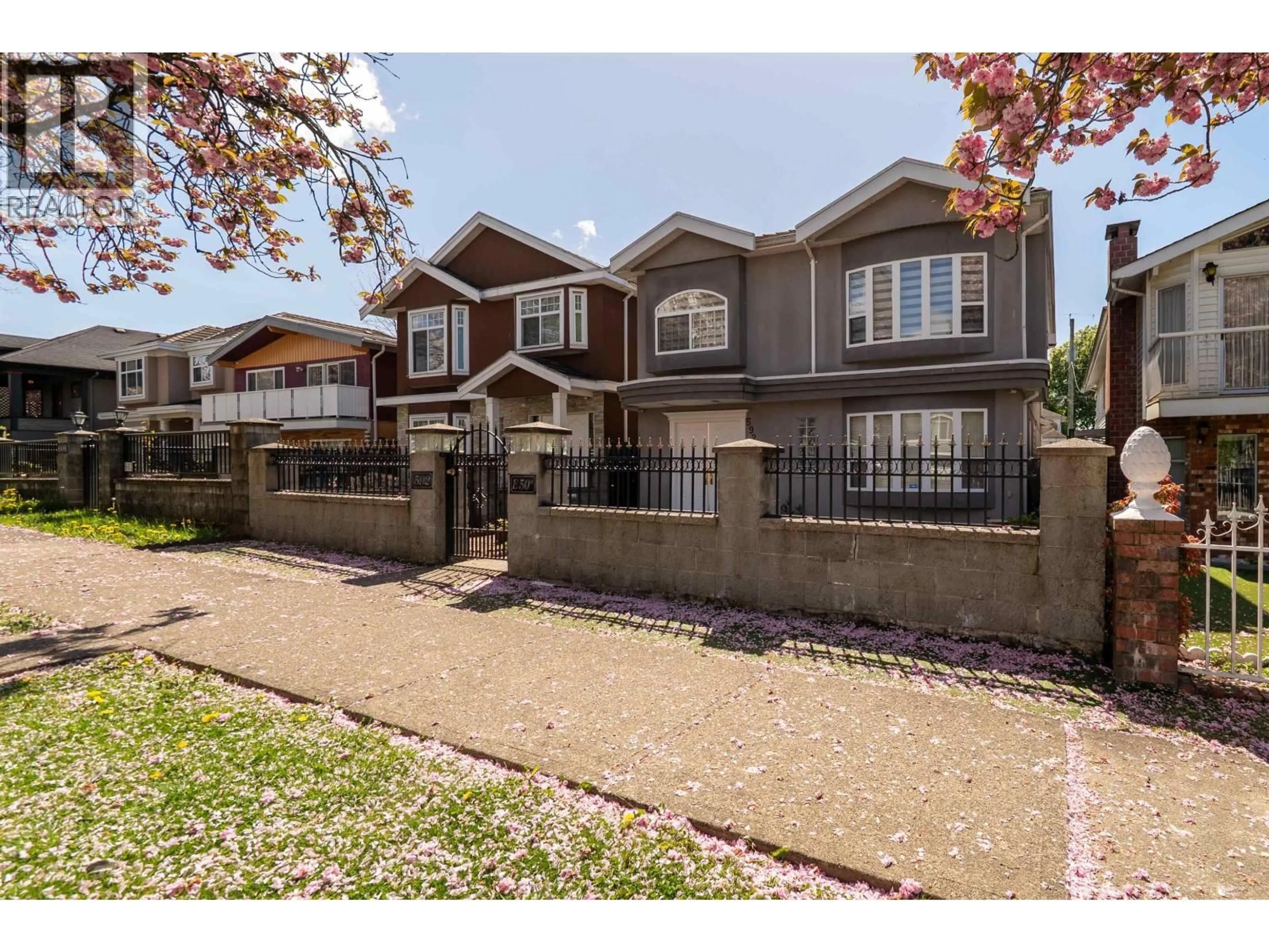 Unknown for 592 50TH AVENUE, Vancouver British Columbia V5X1B2