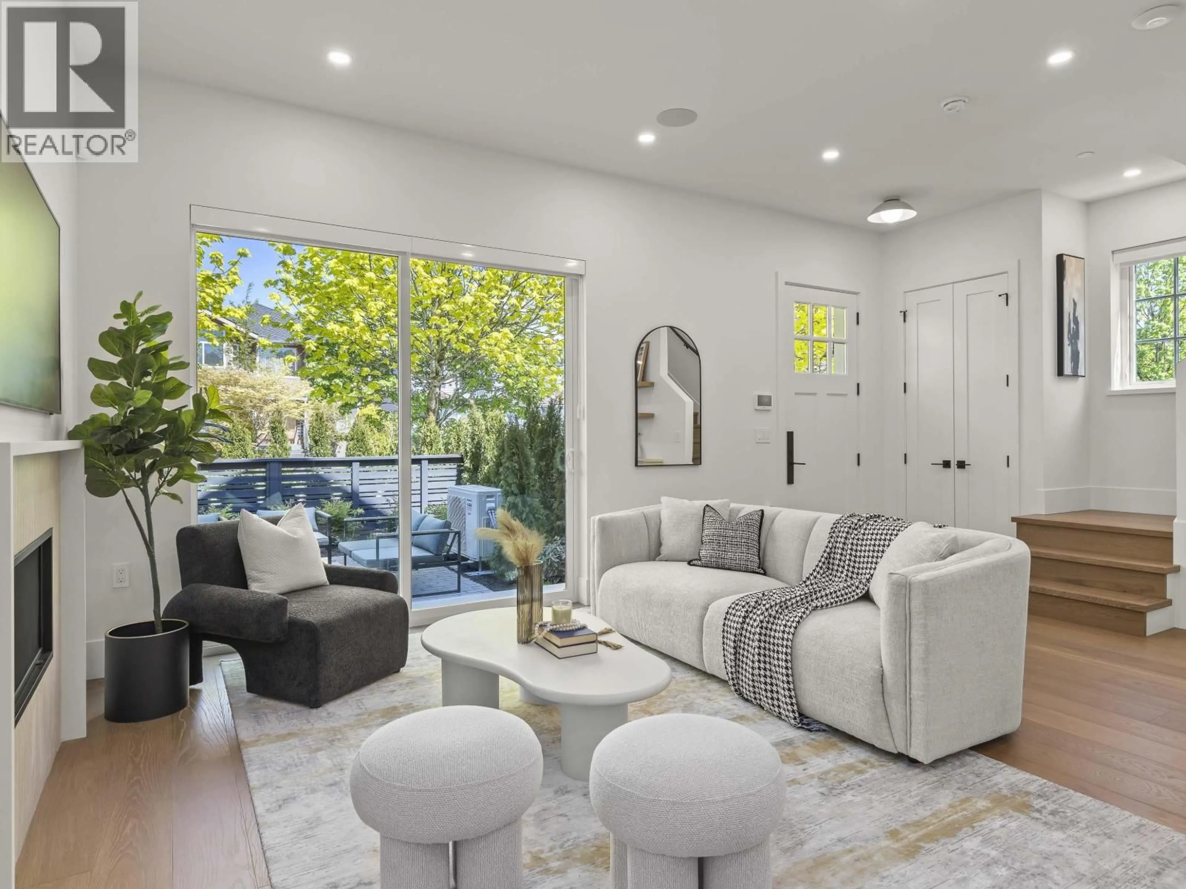 Living room with furniture, unknown for 1 - 2848 19TH AVENUE, Vancouver British Columbia V6L1E5