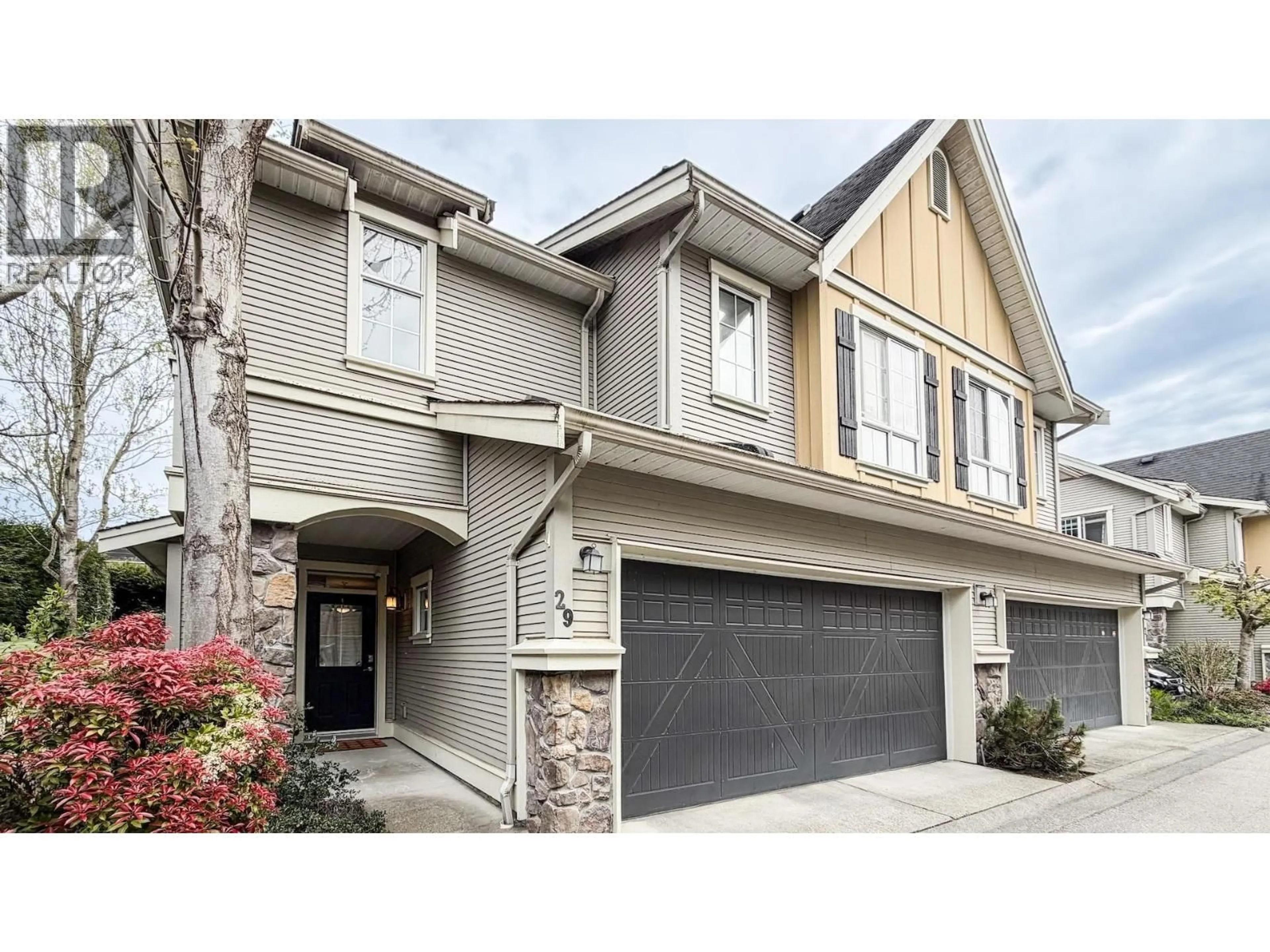 Home with vinyl exterior material, street for 29 - 7171 STEVESTON HIGHWAY, Richmond British Columbia V7A5K4