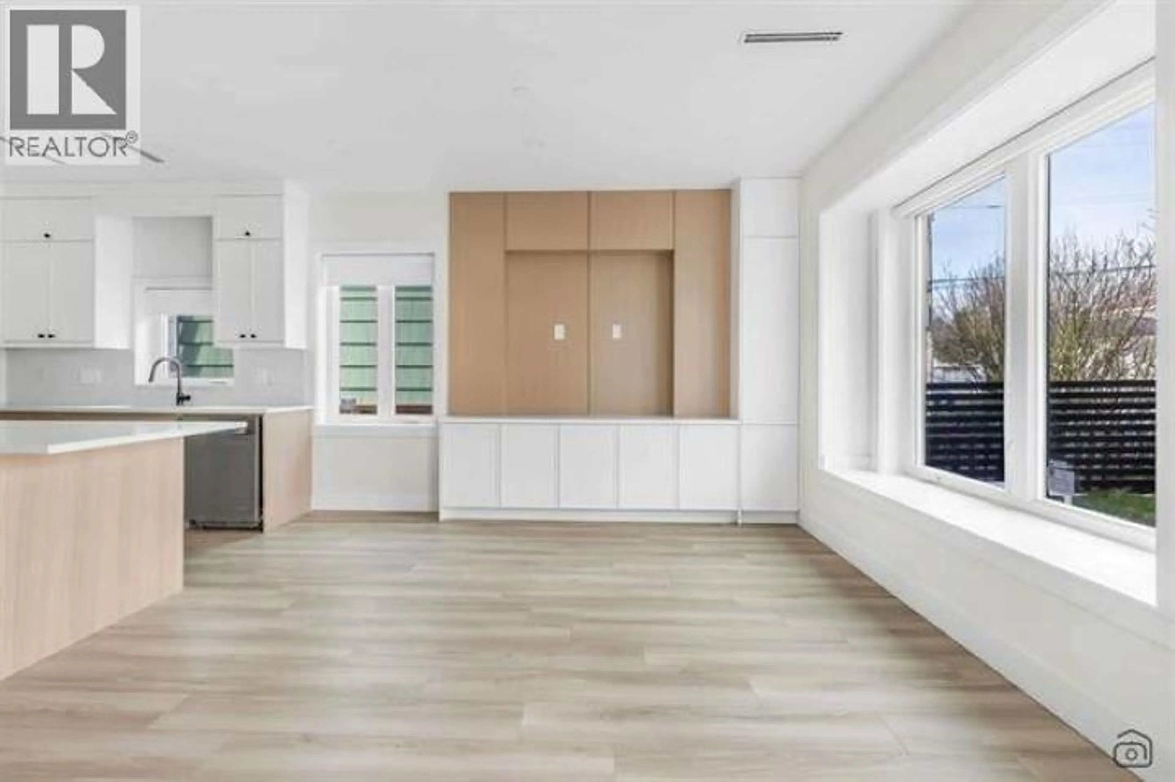 Open concept kitchen, unknown for 718 62ND AVENUE, Vancouver British Columbia V5X2G5