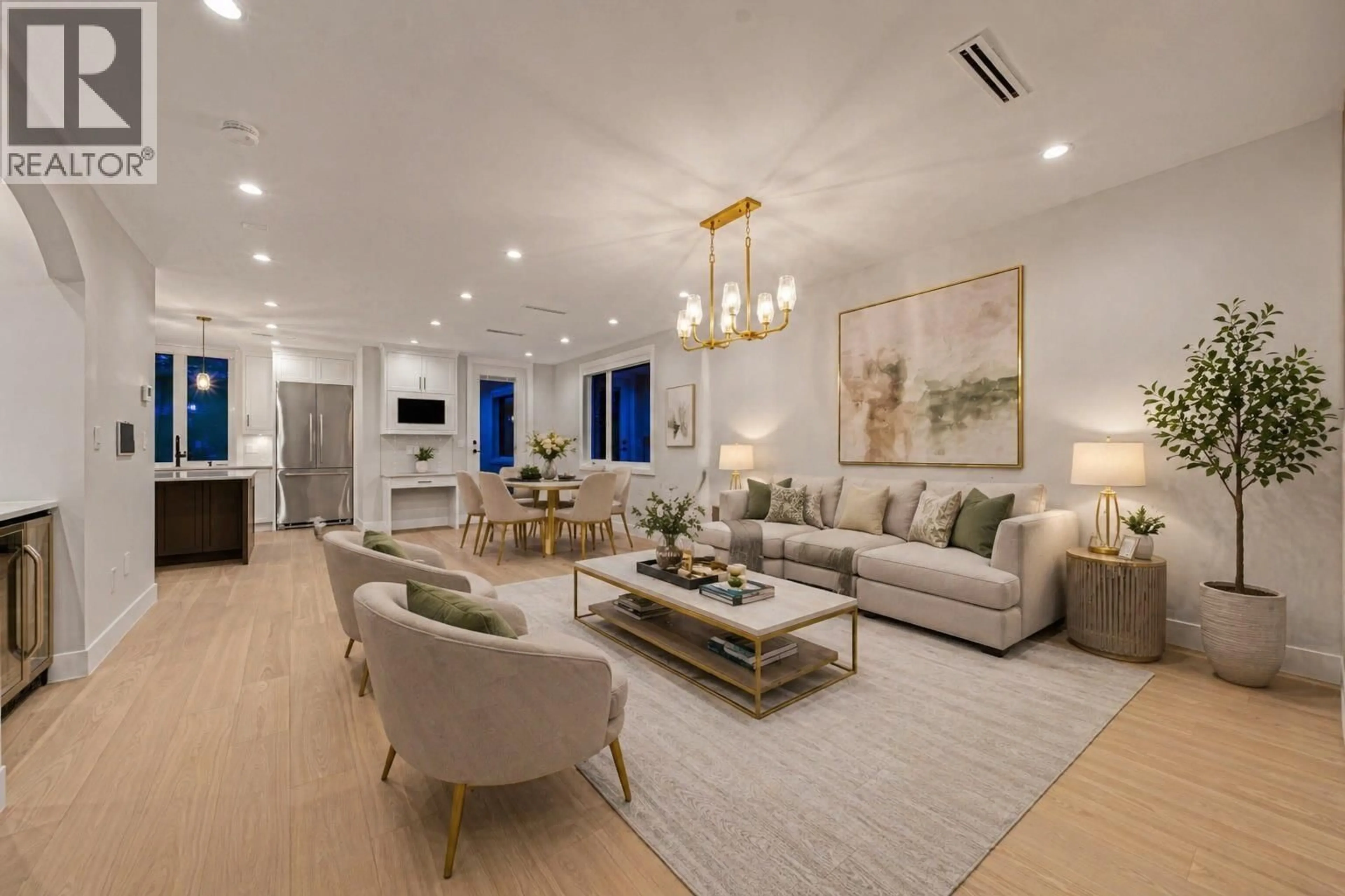 Living room with furniture, unknown for 1 - 8408 17TH AVENUE, Burnaby British Columbia V3N1N2