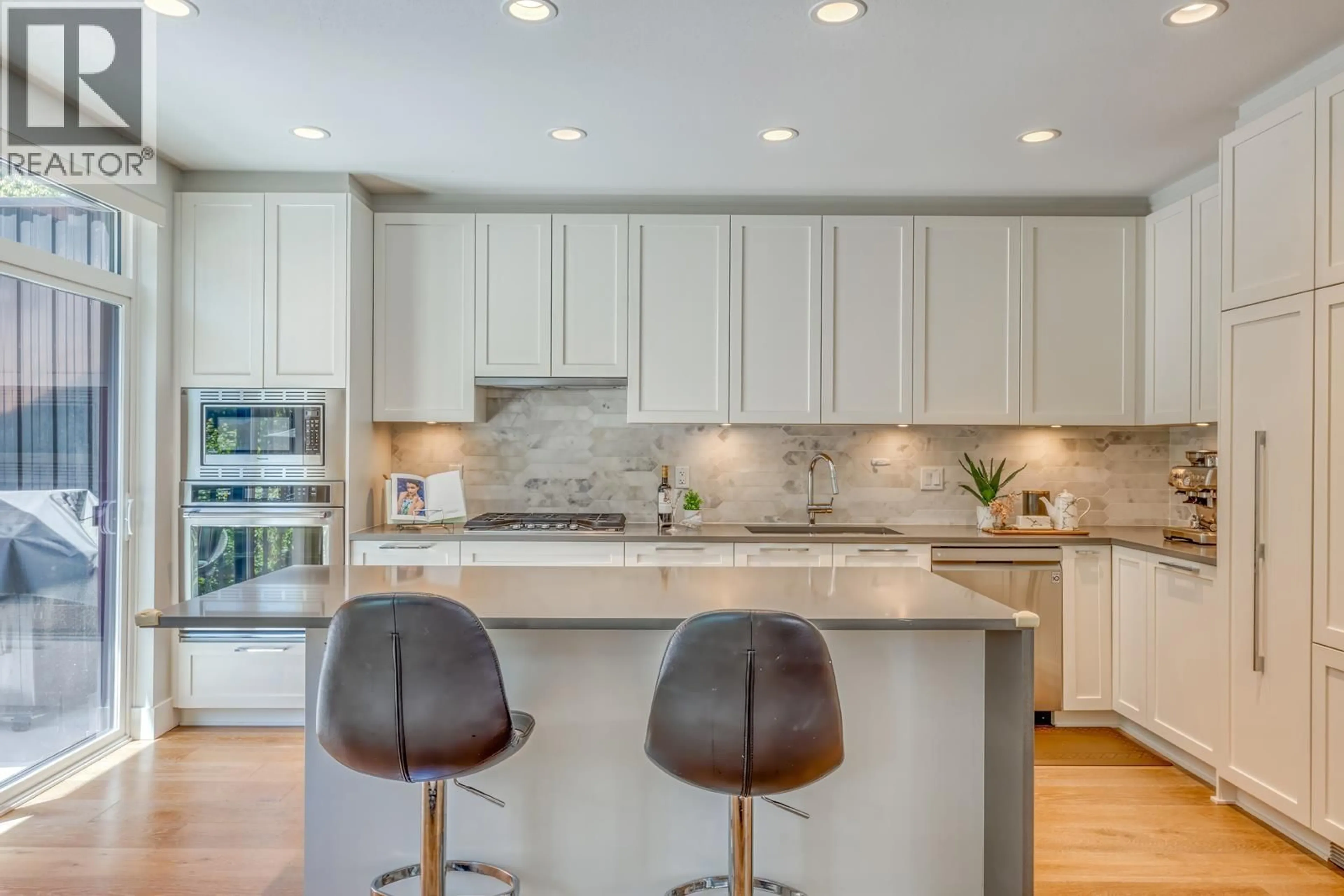 Contemporary kitchen, ceramic/tile floor for 34 - 3306 PRINCETON AVENUE, Coquitlam British Columbia V3E0M9