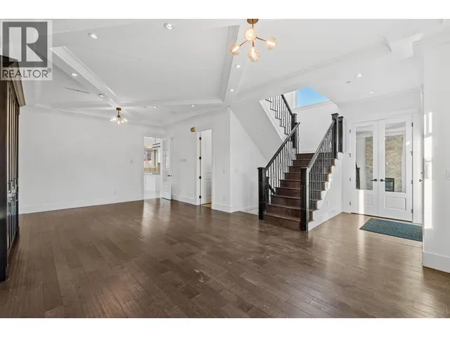 831 KING EDWARD AVENUE, Vancouver 3