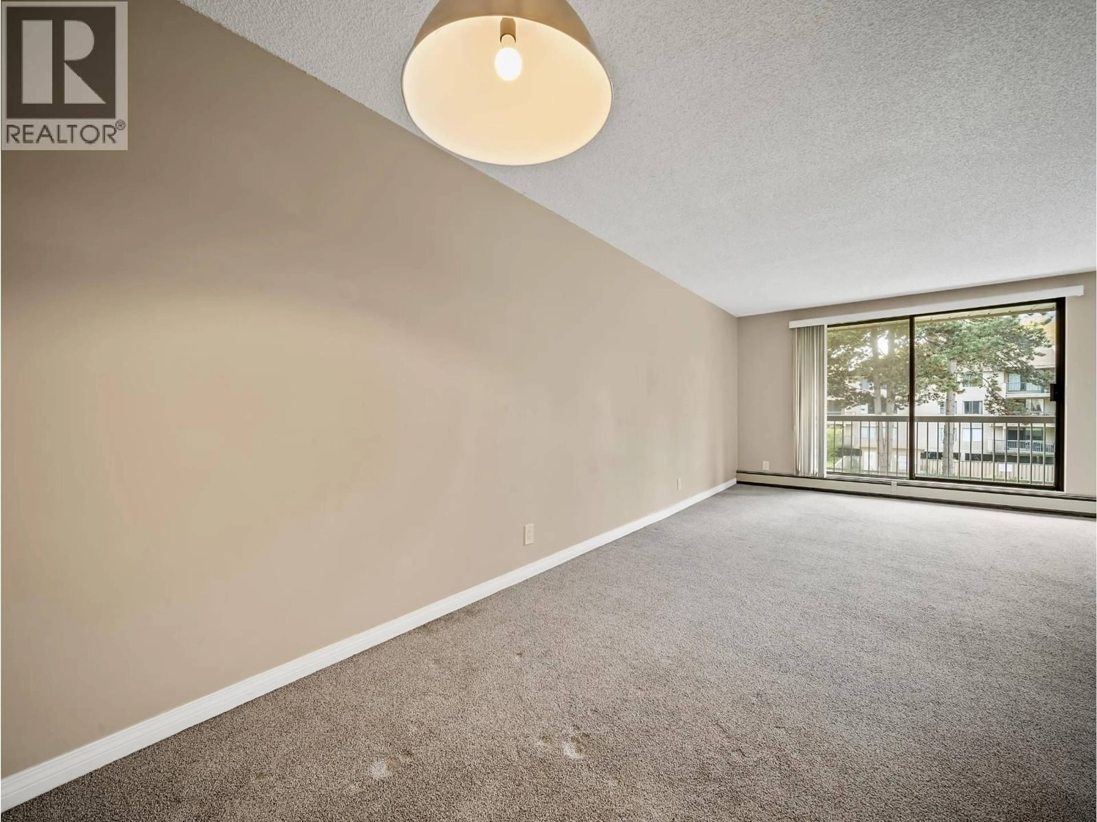 A pic of a room for 210 - 8511 ACKROYD ROAD, Richmond British Columbia V6X3E7