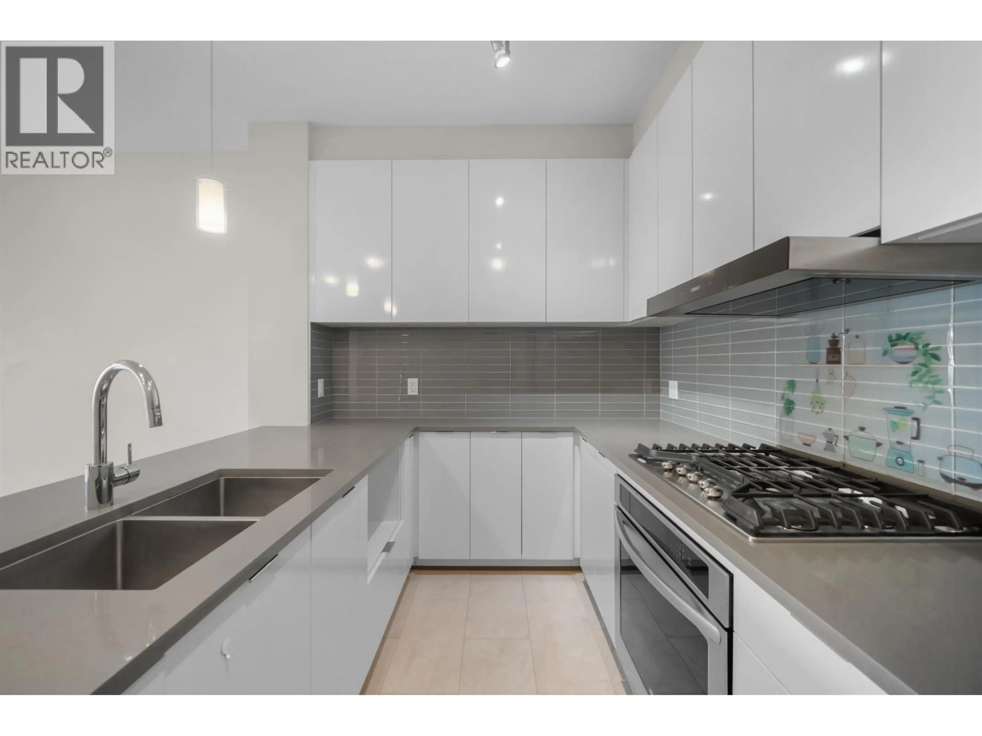 Standard kitchen, ceramic/tile floor for 9399 ALEXANDRA ROAD, Richmond British Columbia V6X0L7