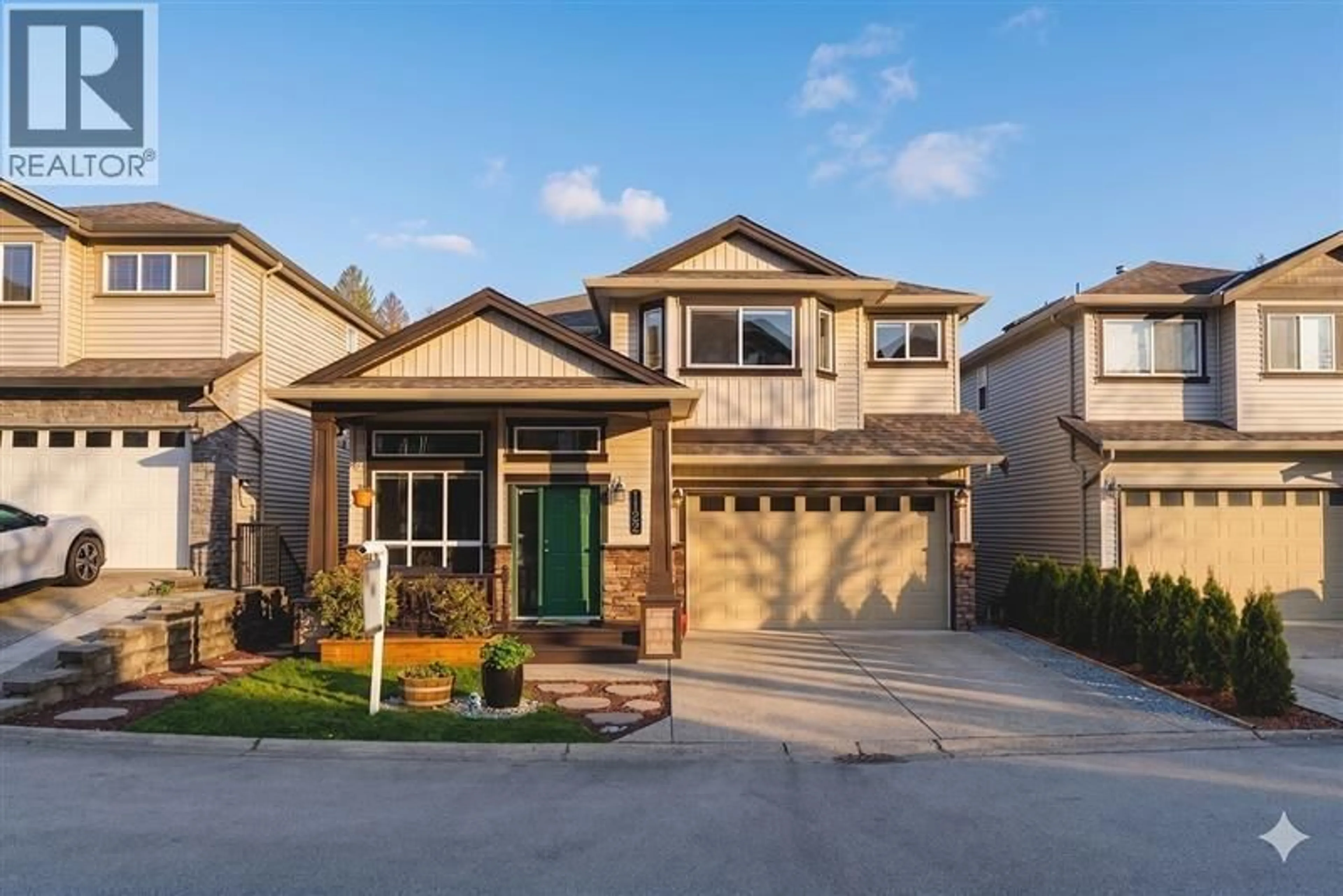 Home with brick exterior material, street for 1122 - 11497 236 STREET, Maple Ridge British Columbia V2W2E8