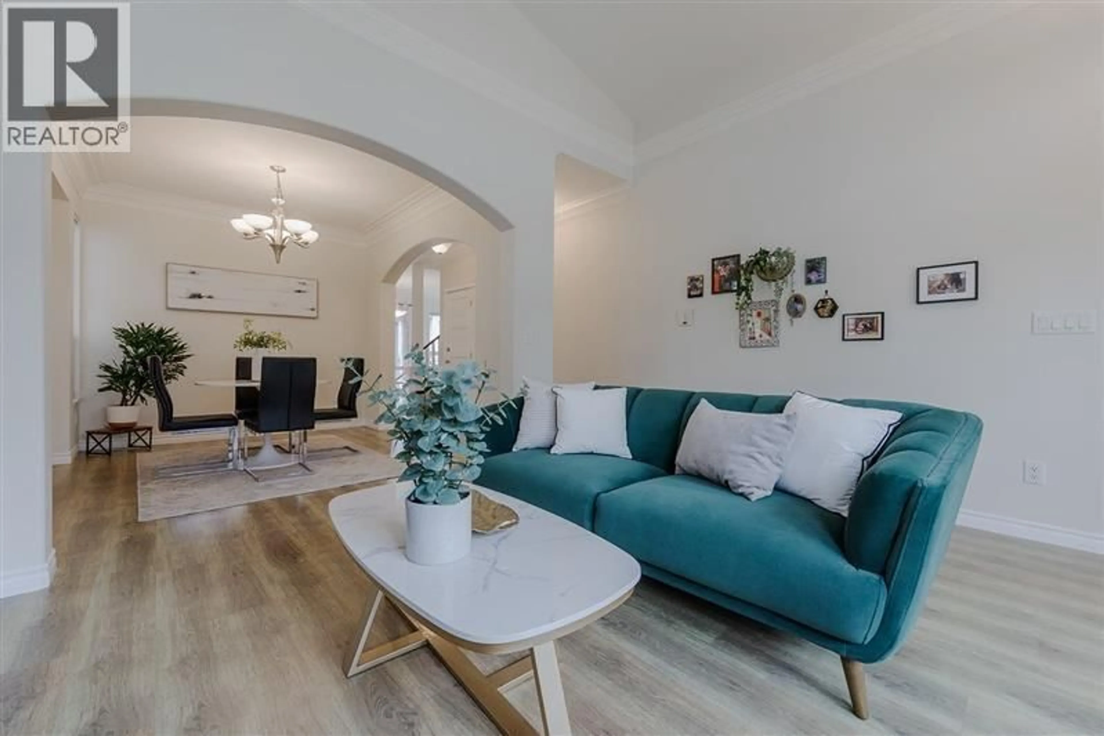 Living room with furniture, unknown for 1122 - 11497 236 STREET, Maple Ridge British Columbia V2W2E8