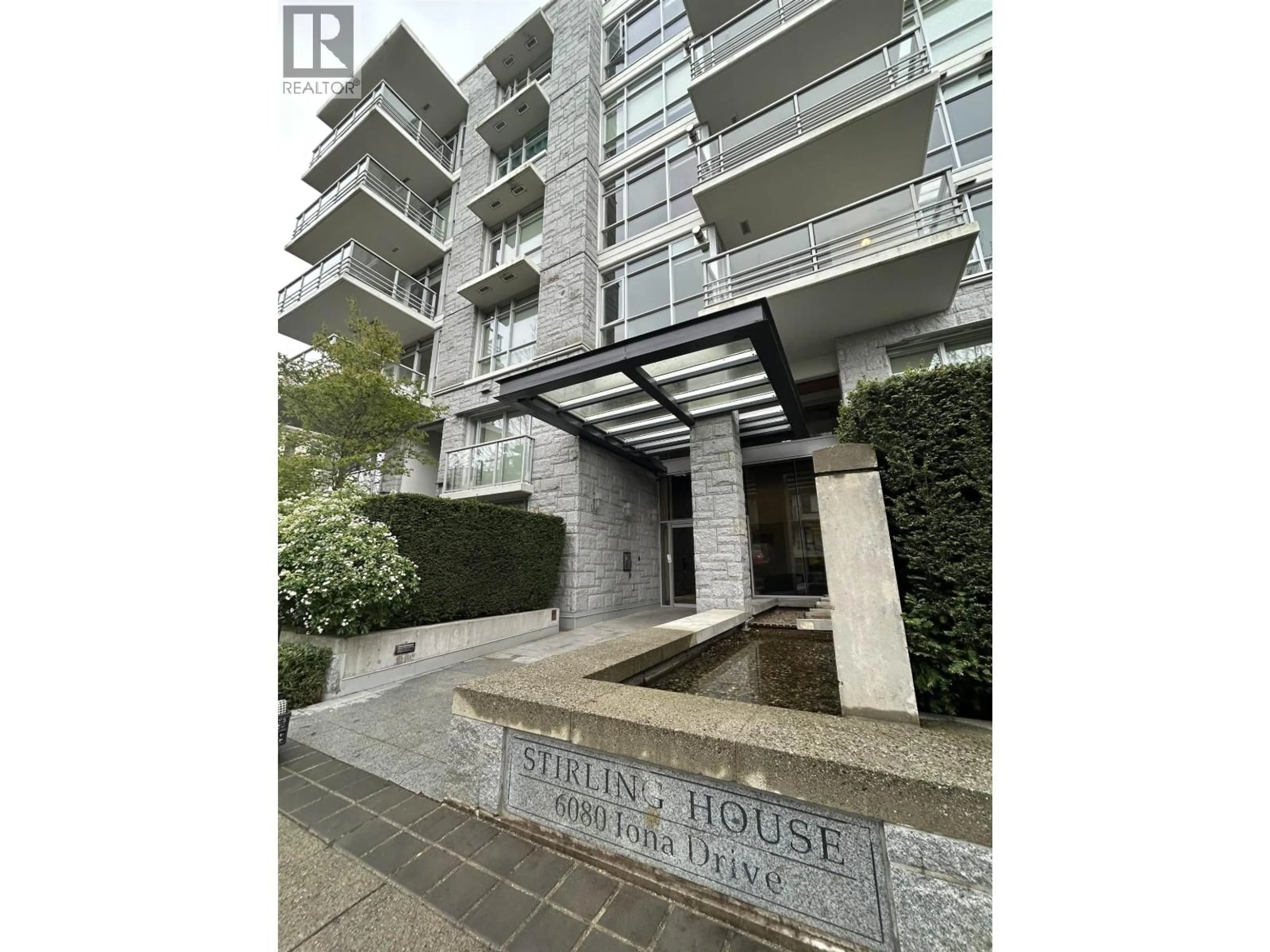 Indoor foyer for 304 - 6080 IONA DRIVE, Vancouver British Columbia V6T0A4