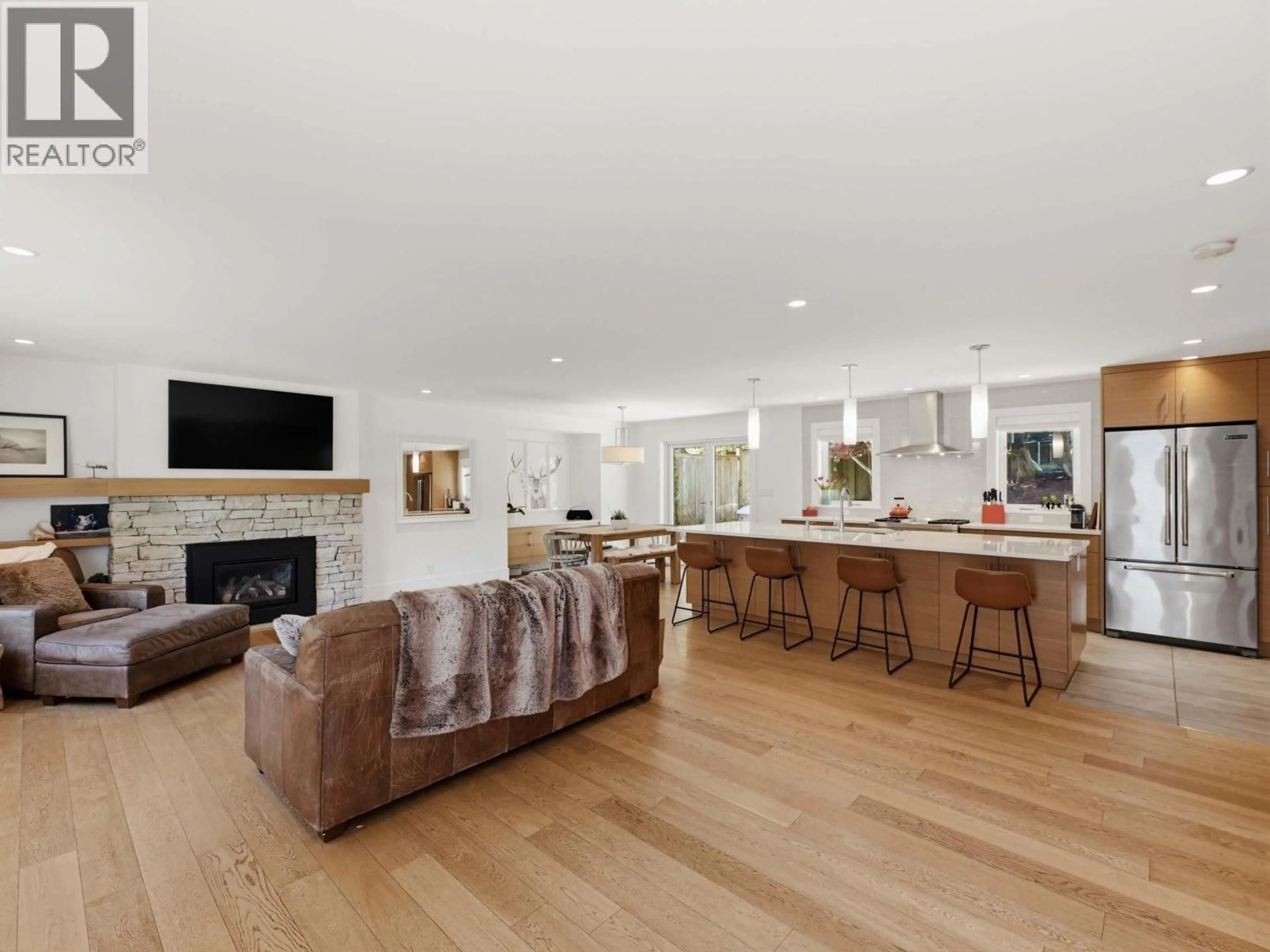 Open concept kitchen, unknown for 2708 BYRON ROAD, North Vancouver British Columbia V7H1M2