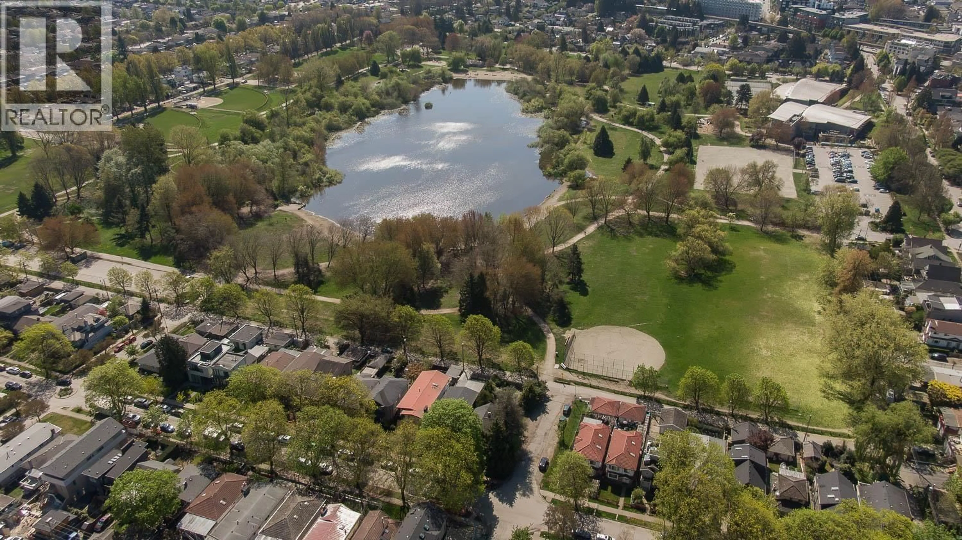 A pic from outside/outdoor area/front of a property/back of a property/a pic from drone, water/lake/river/ocean view for 2002 13TH AVENUE, Vancouver British Columbia V5N2C4